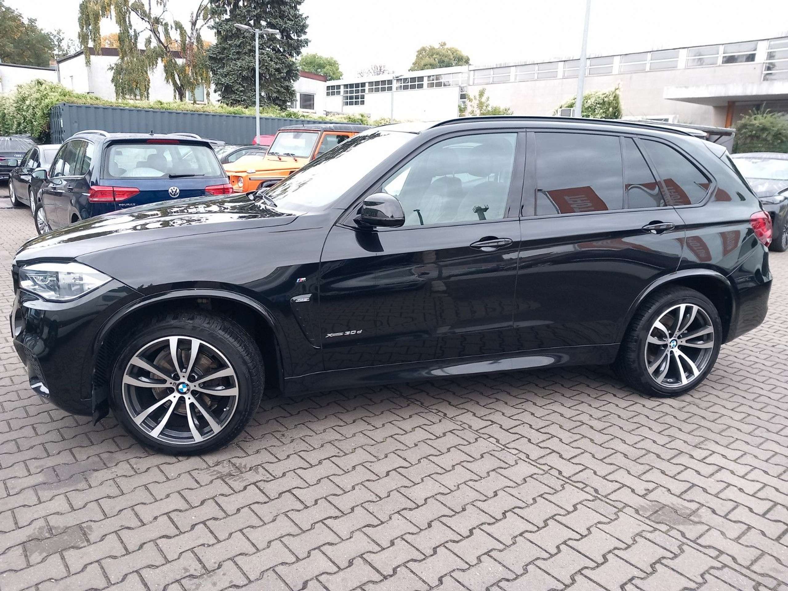 BMW - X5