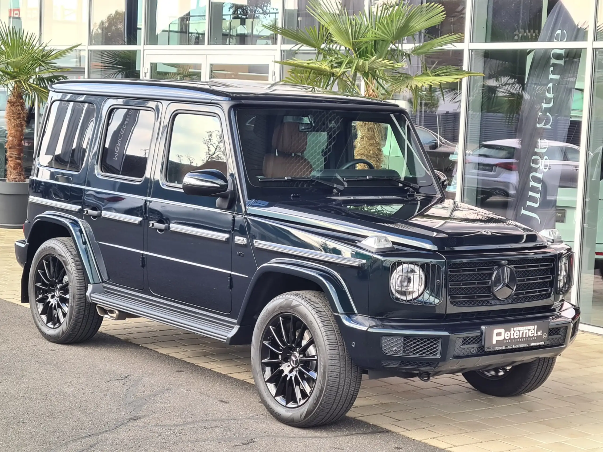 Mercedes-Benz - G 500