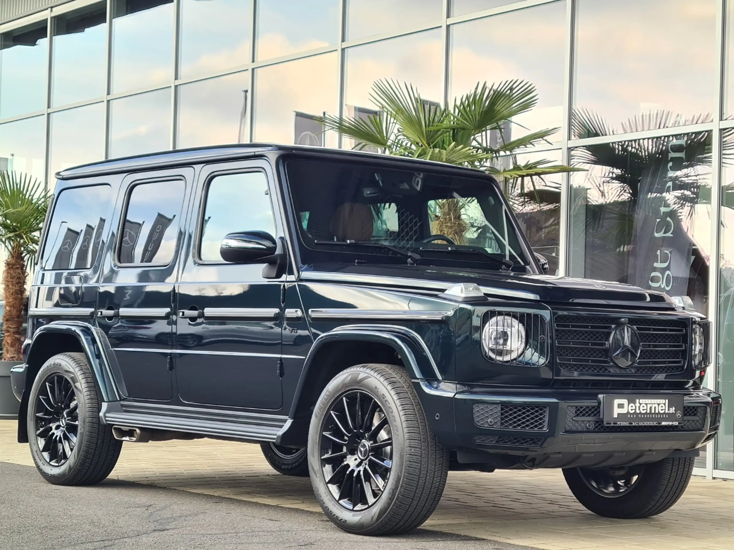 Mercedes-Benz - G 500