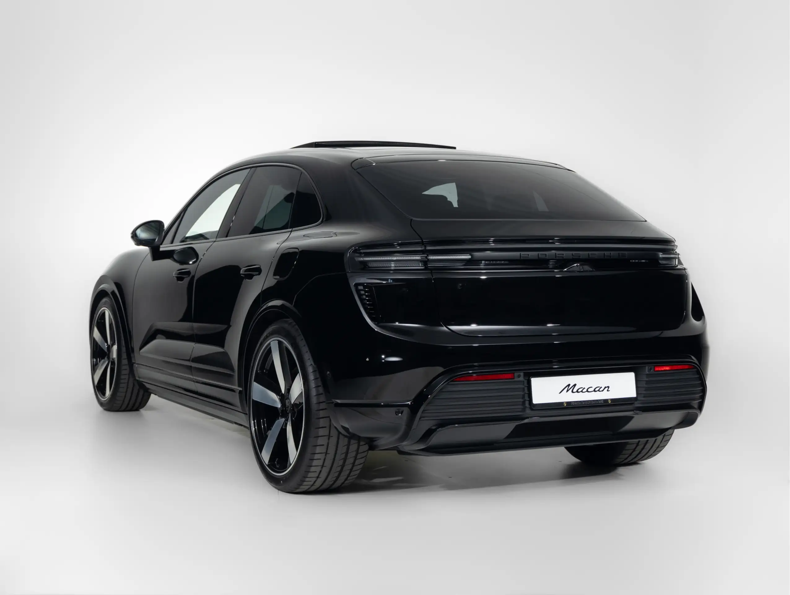 Porsche - Macan