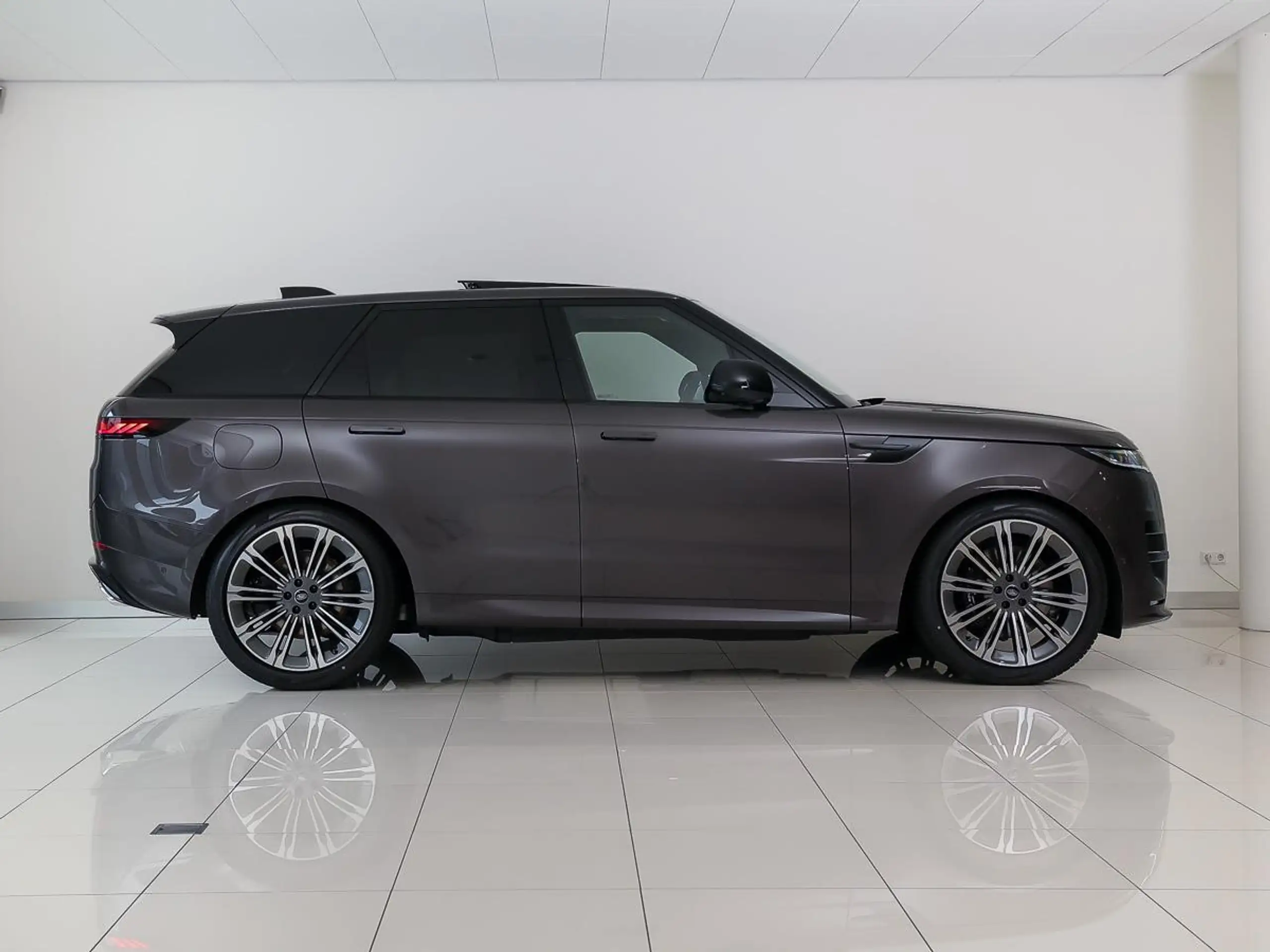 Land Rover - Range Rover Sport