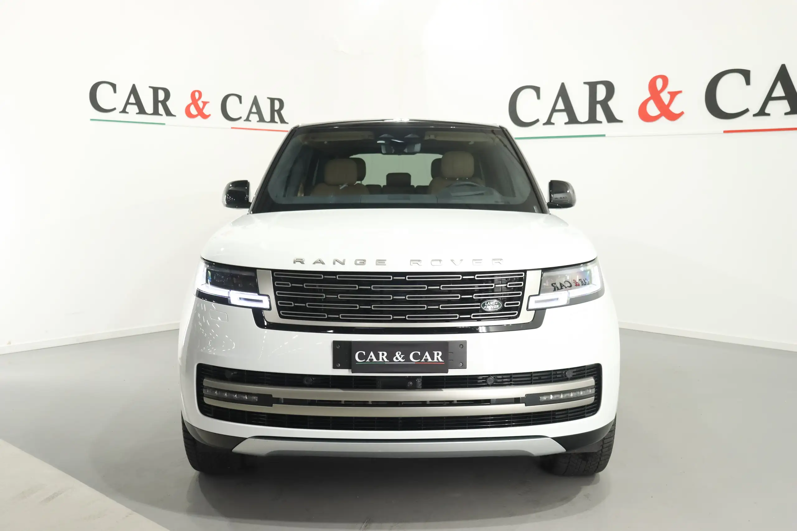 Land Rover - Range Rover