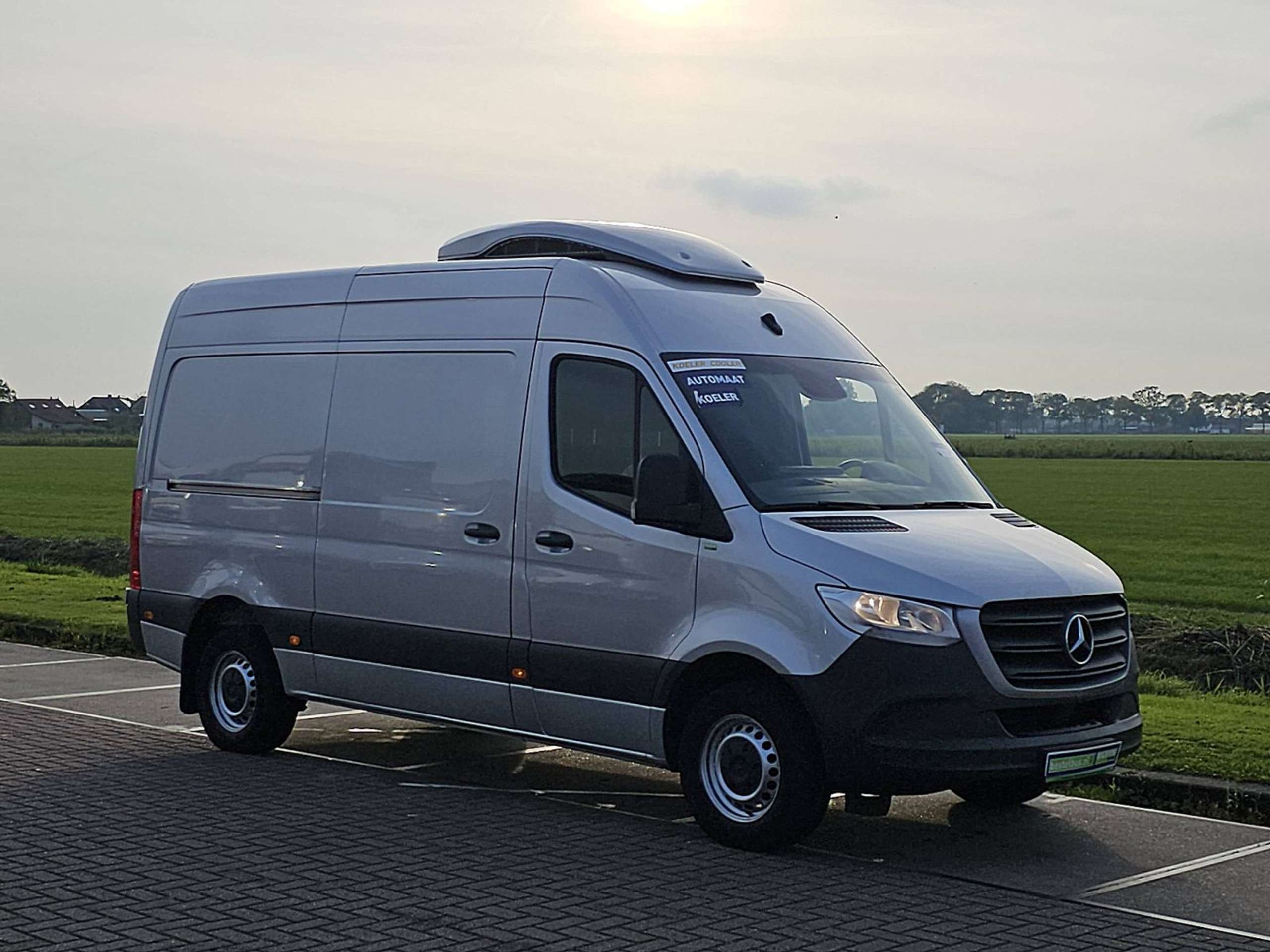 Mercedes-Benz - Sprinter