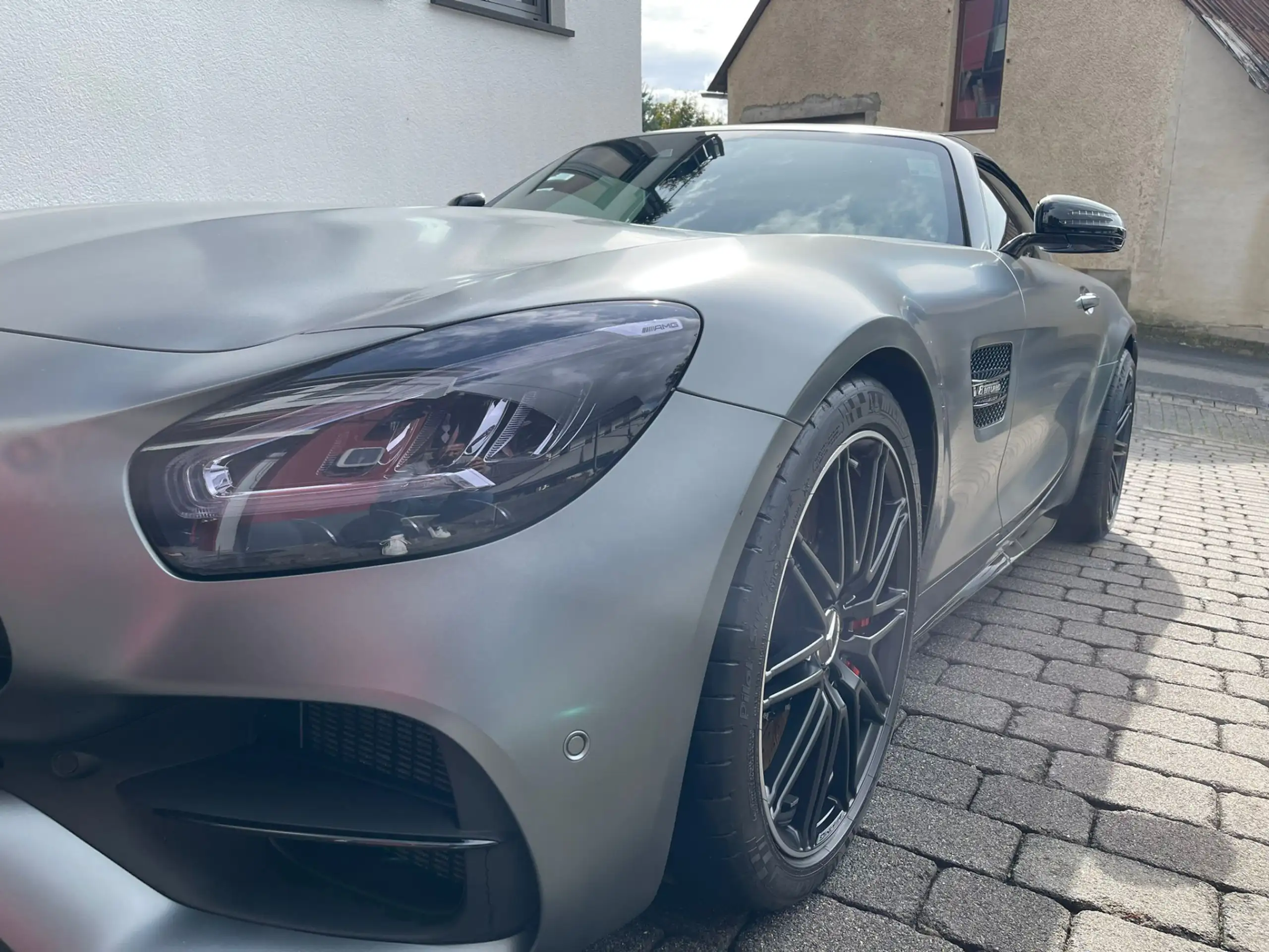 Mercedes-Benz - AMG GT