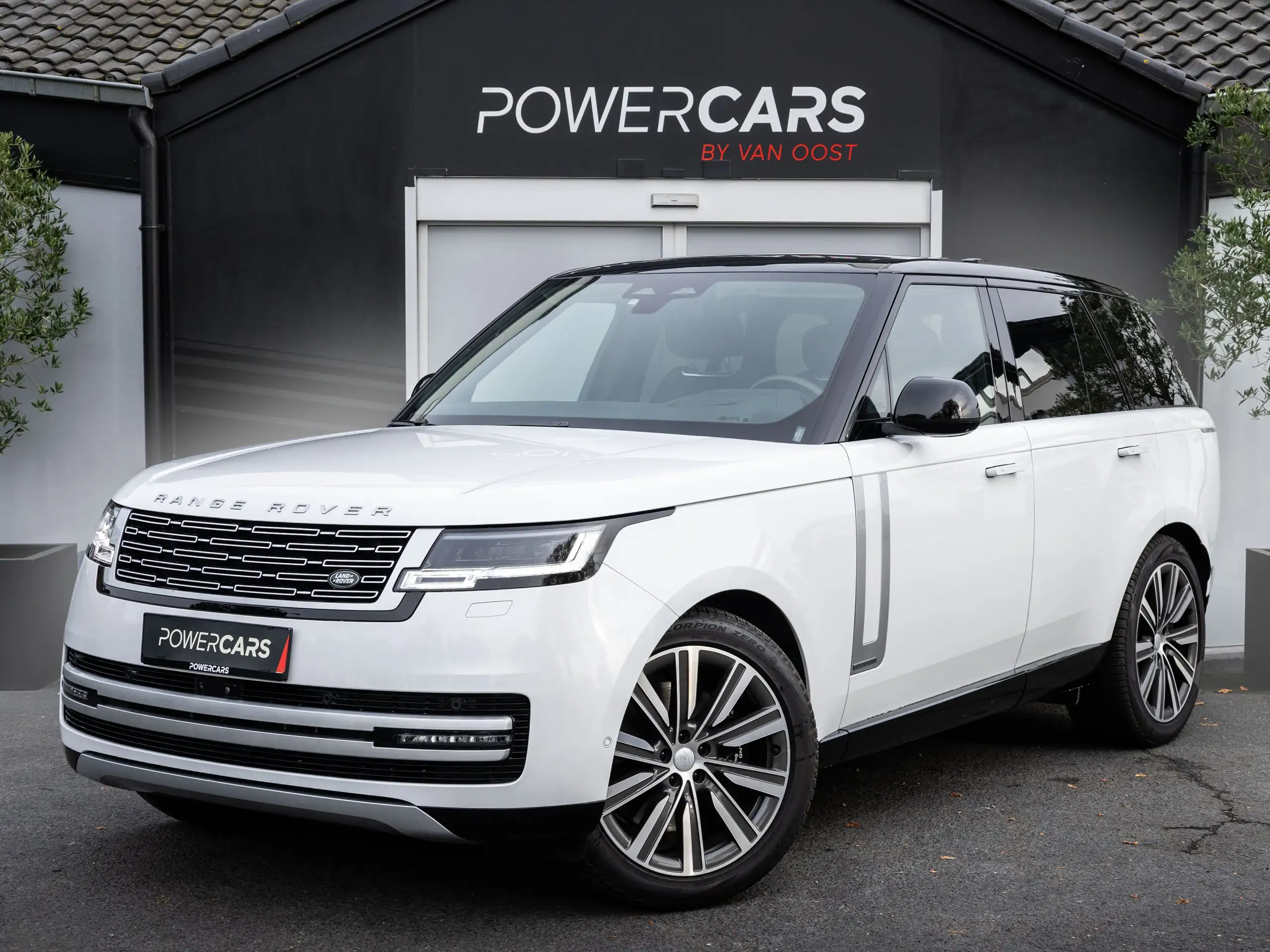 Land Rover - Range Rover