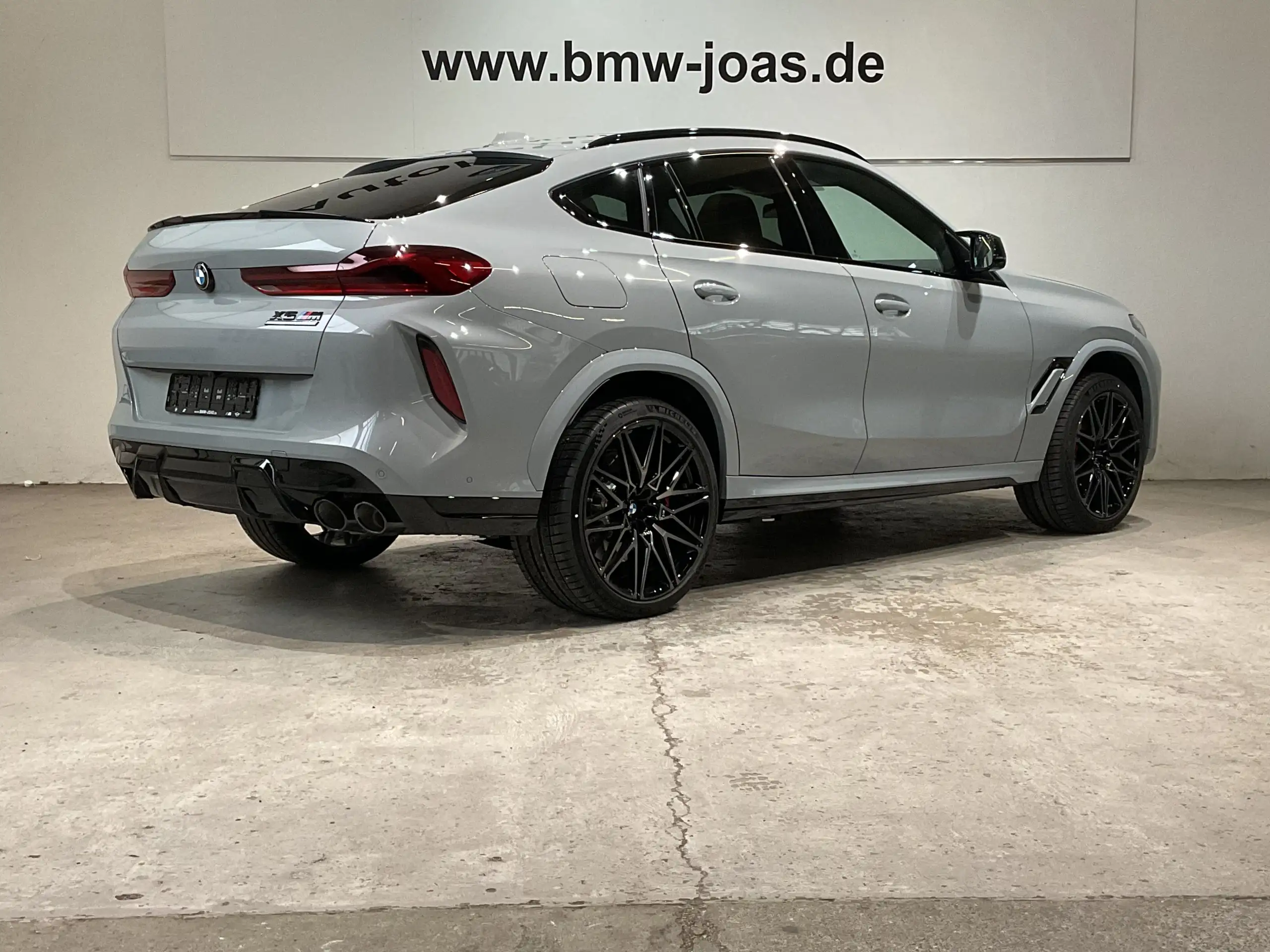 BMW - X6 M