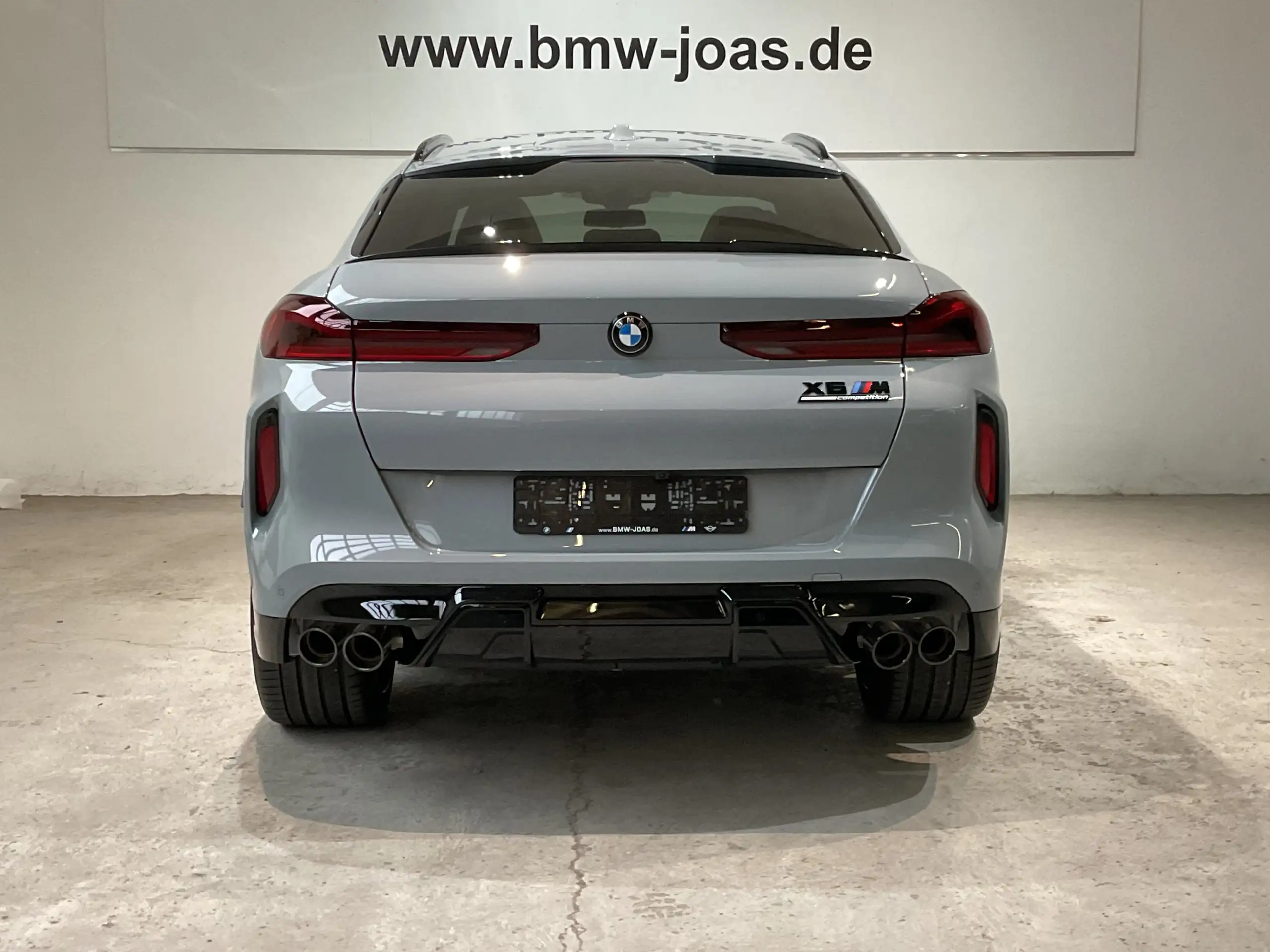 BMW - X6 M