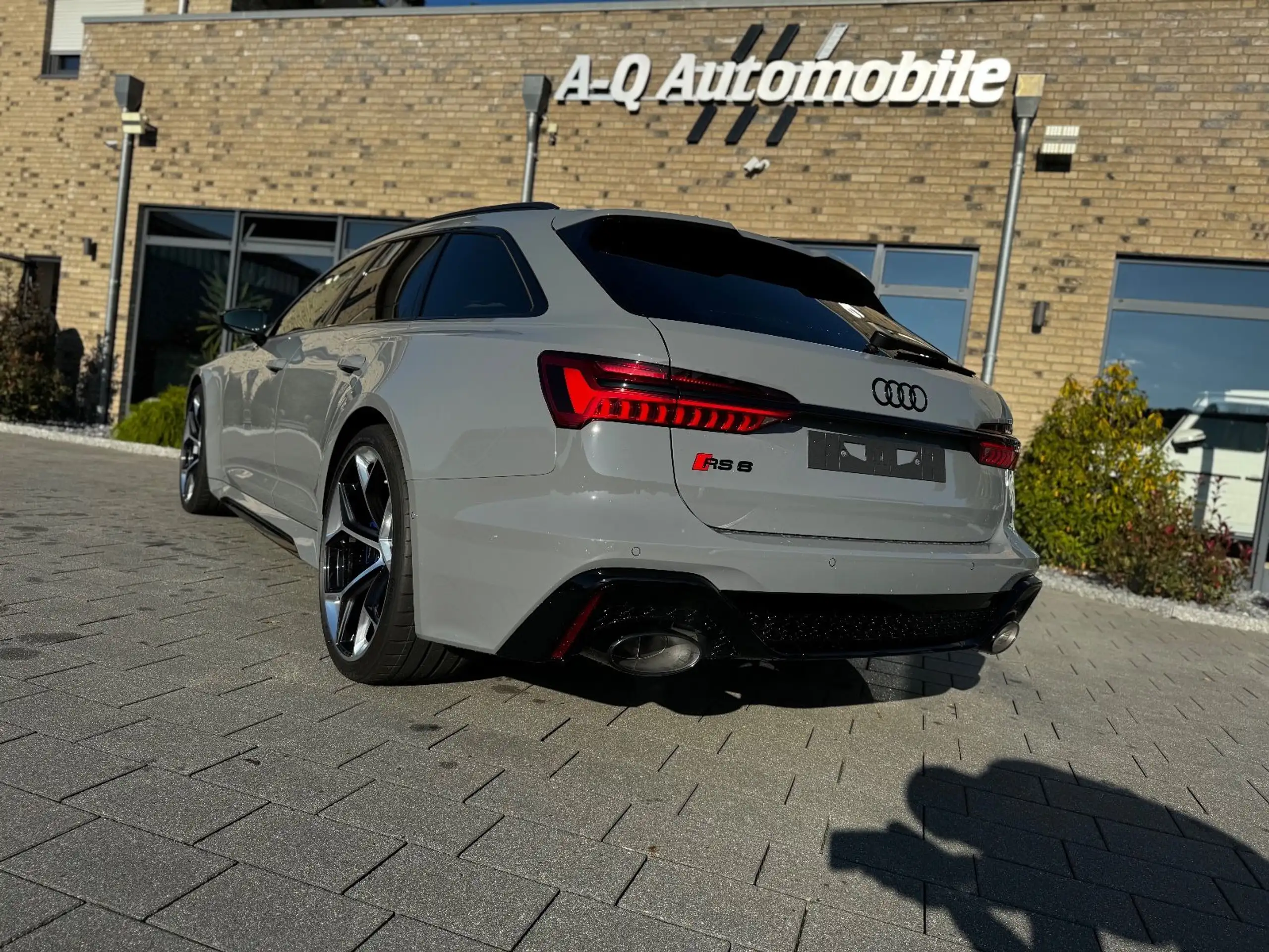 Audi - RS6