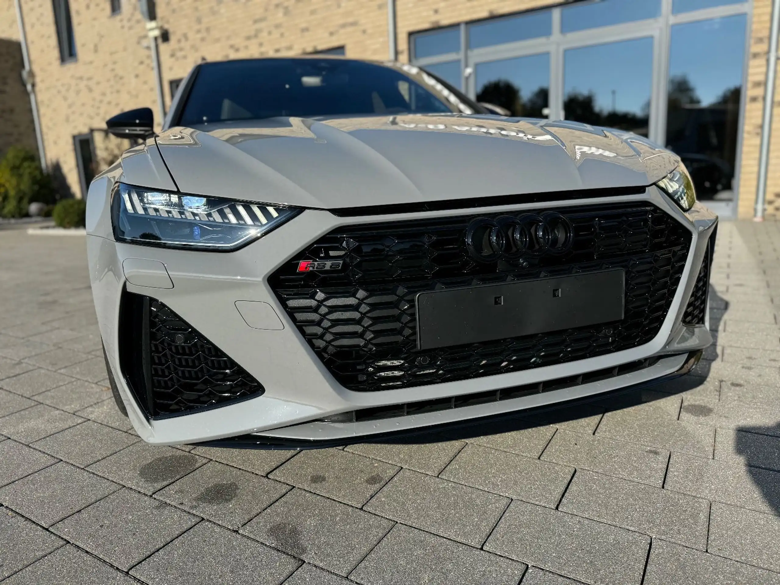 Audi - RS6