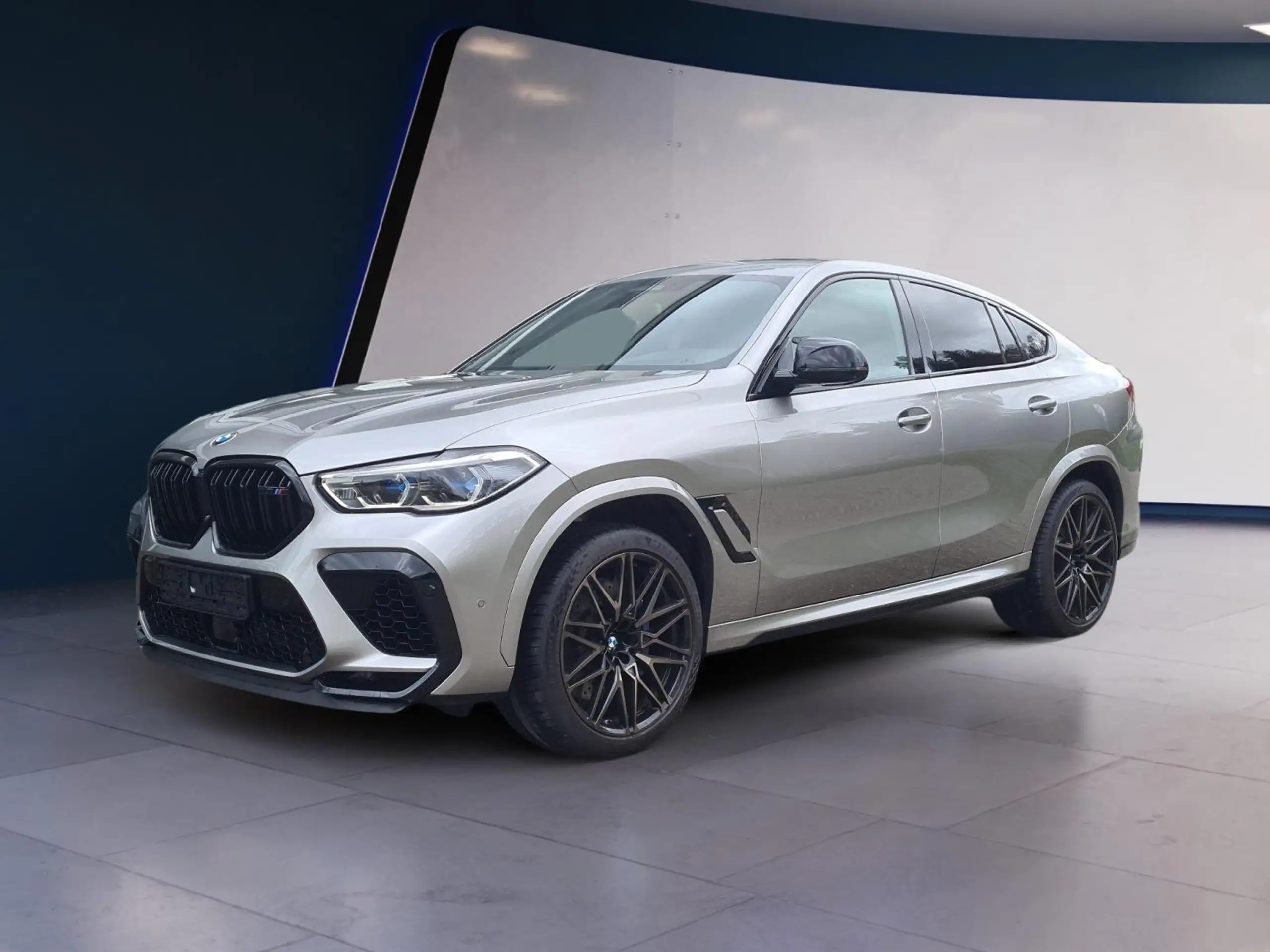 BMW - X6