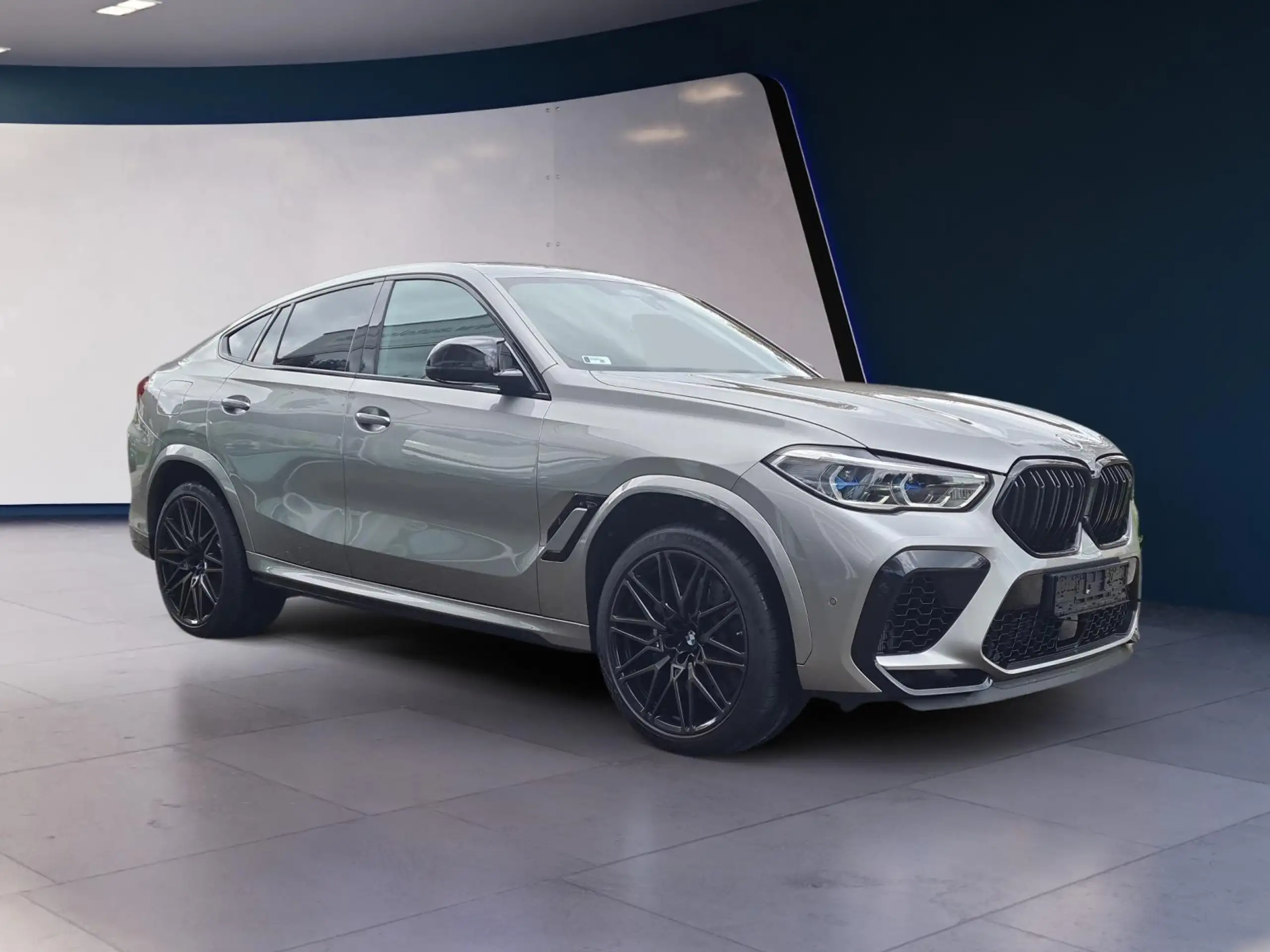 BMW - X6