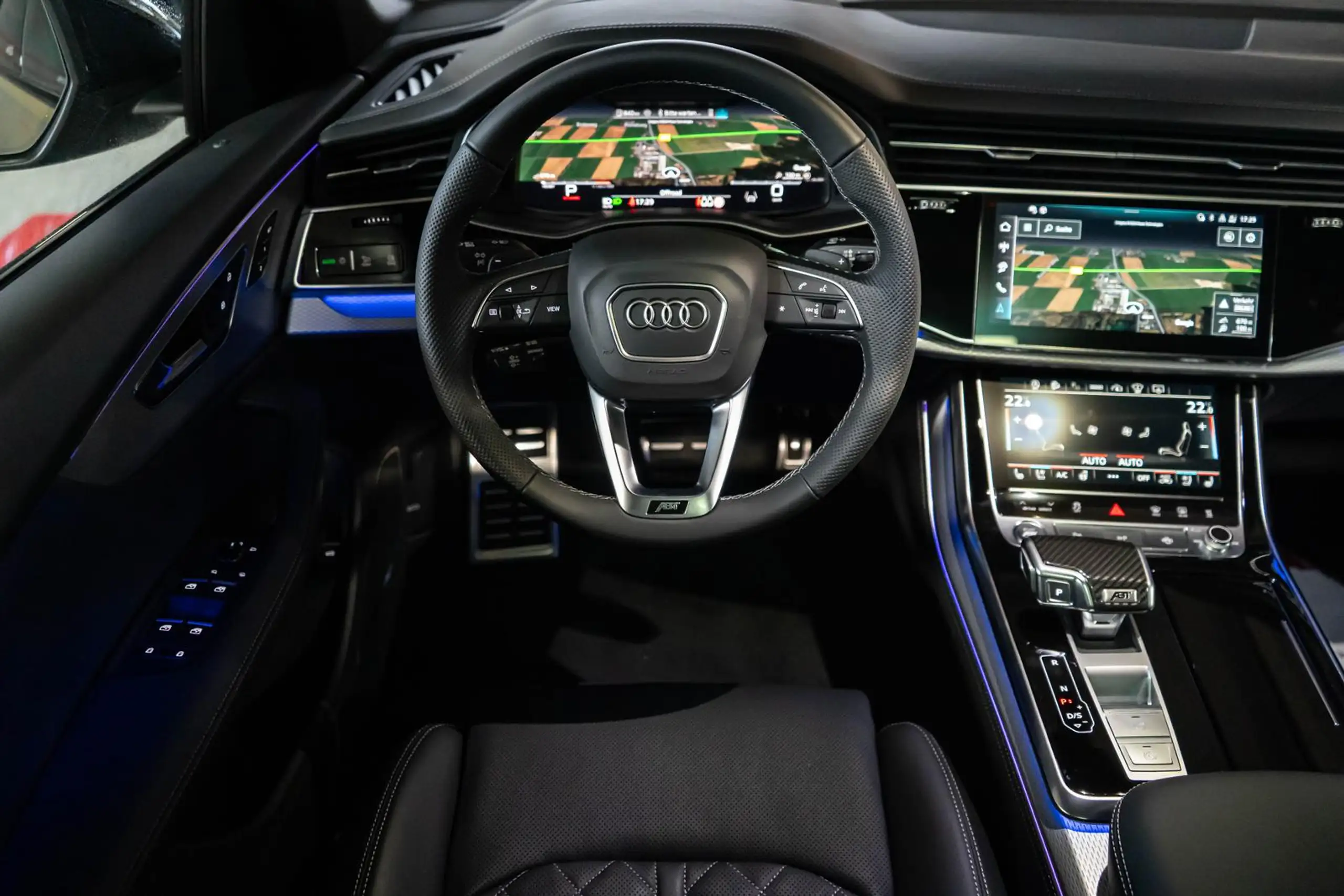 Audi - SQ8