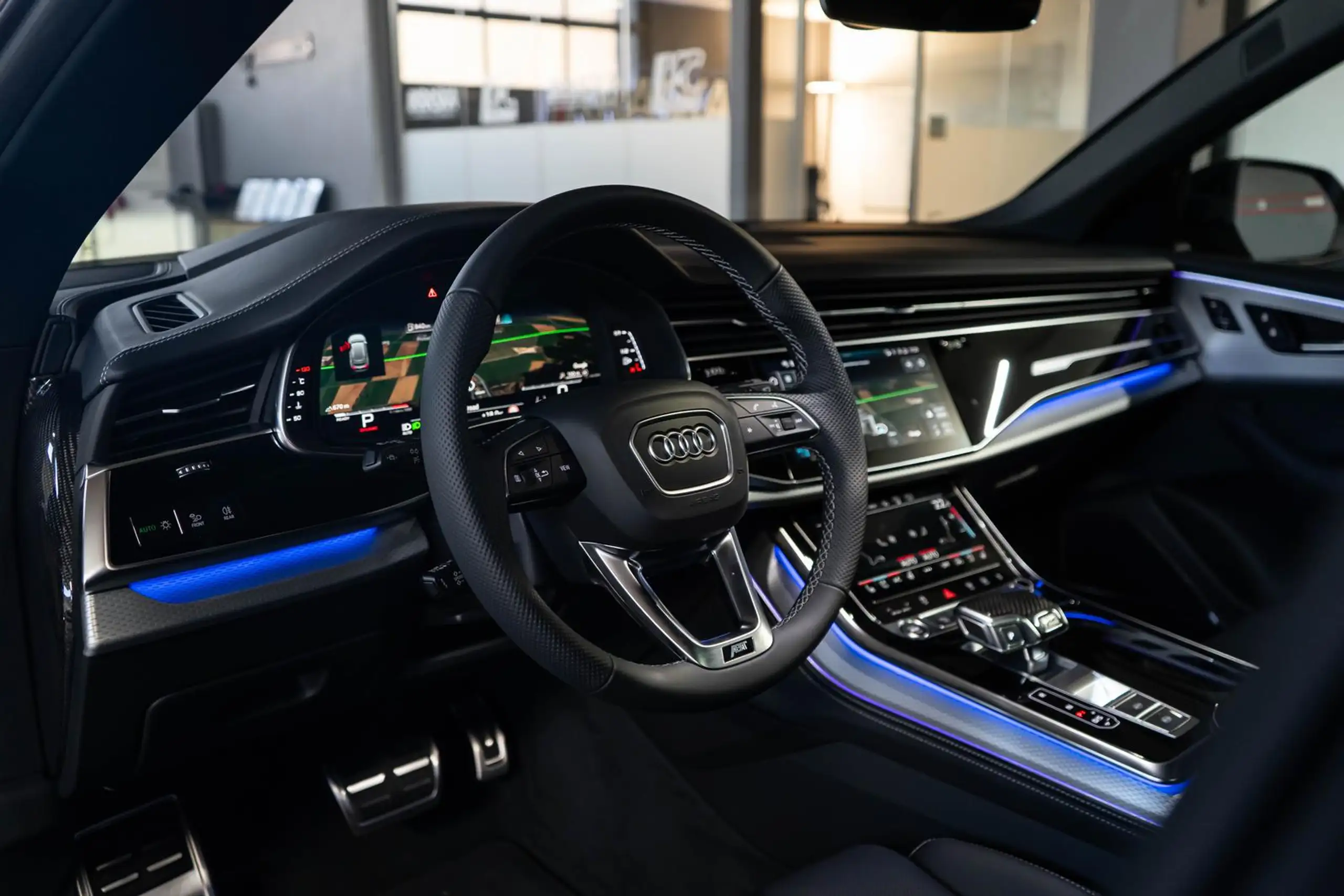 Audi - SQ8