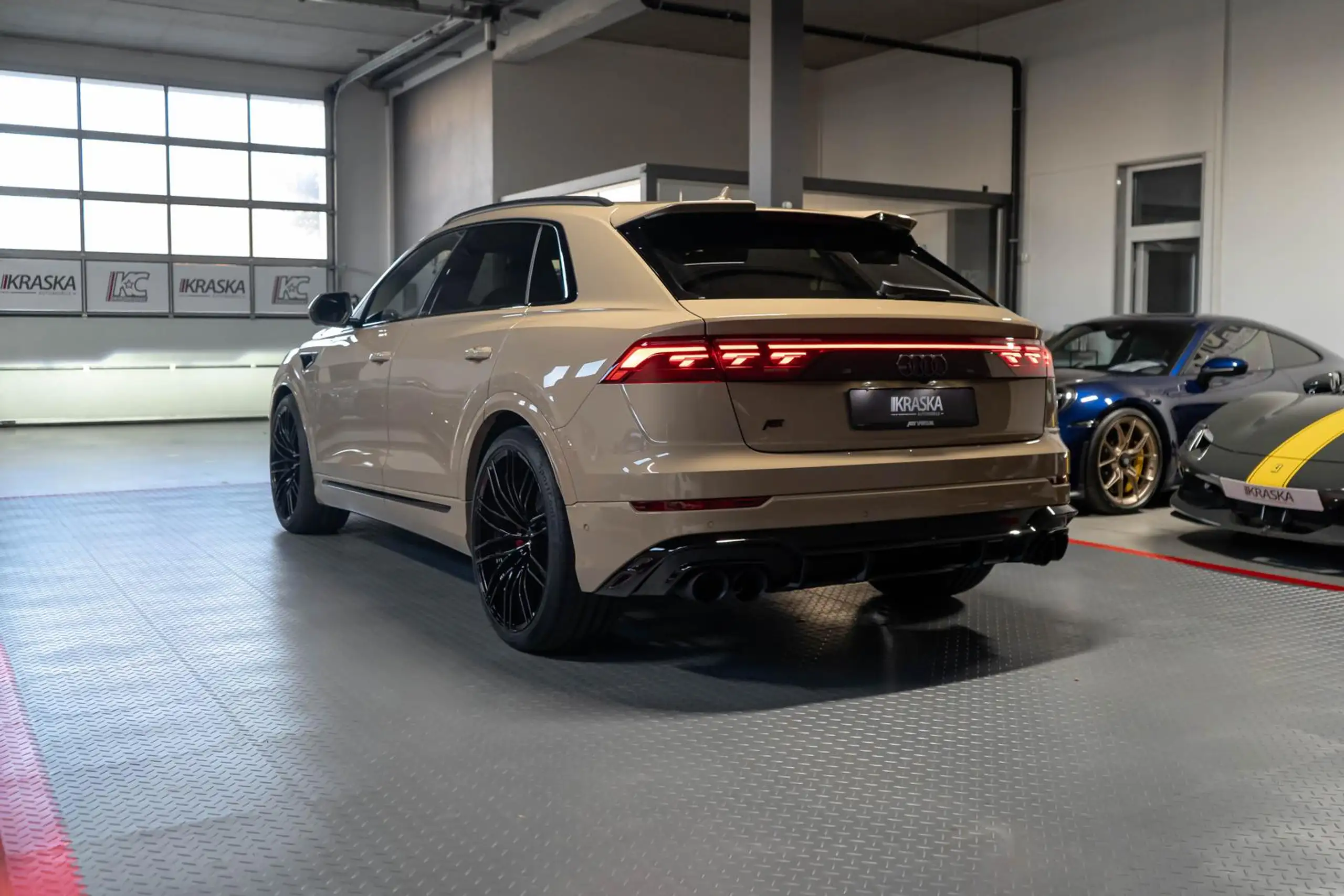 Audi - SQ8