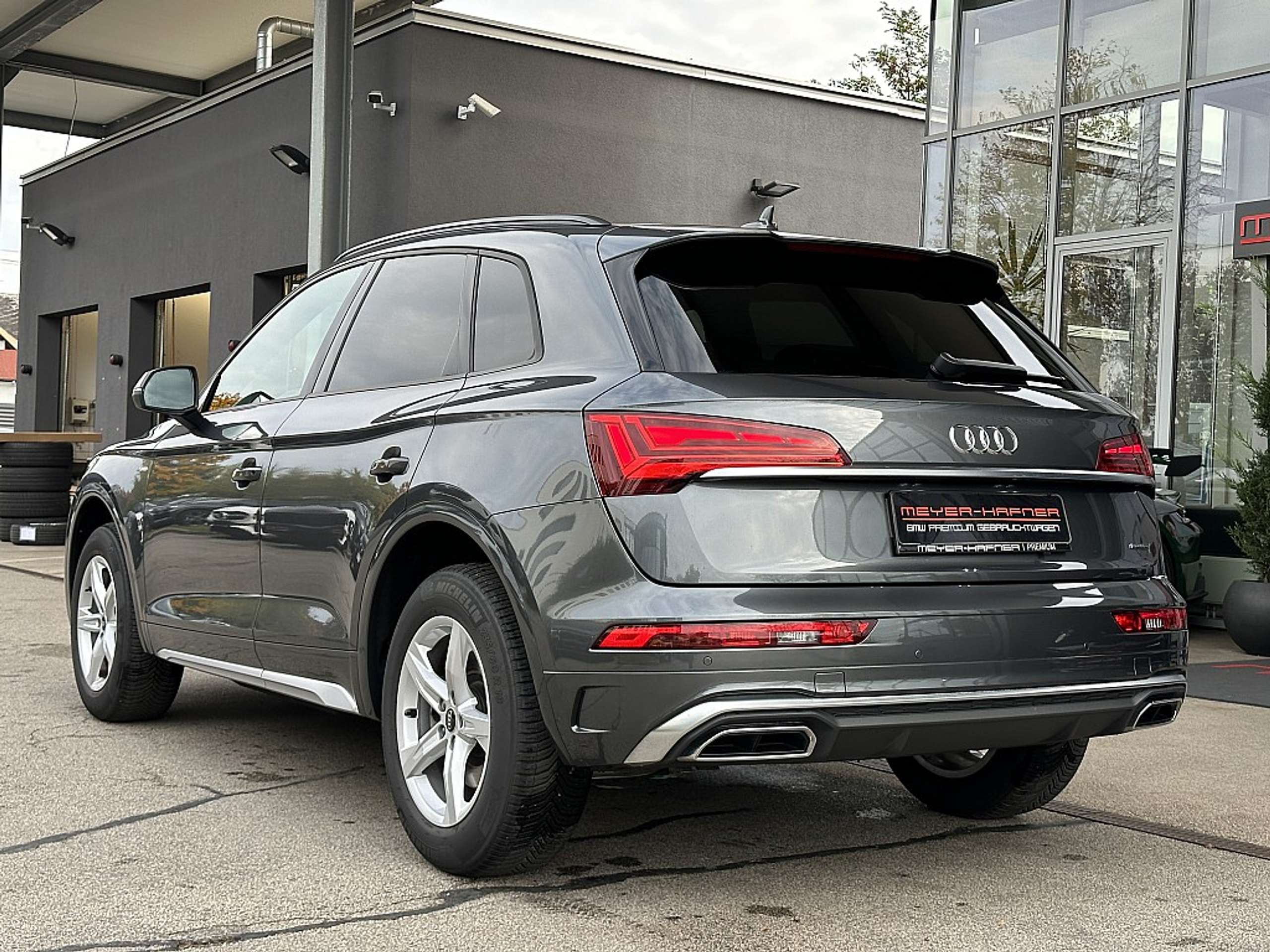 Audi - Q5