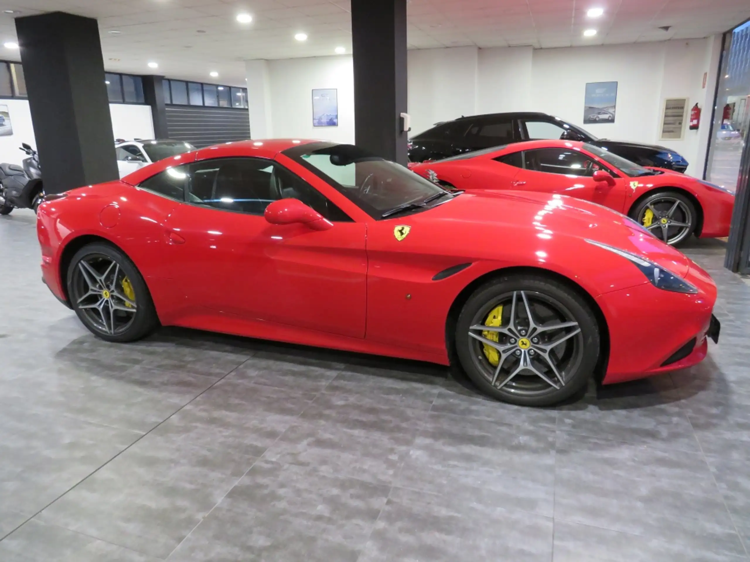 Ferrari - California