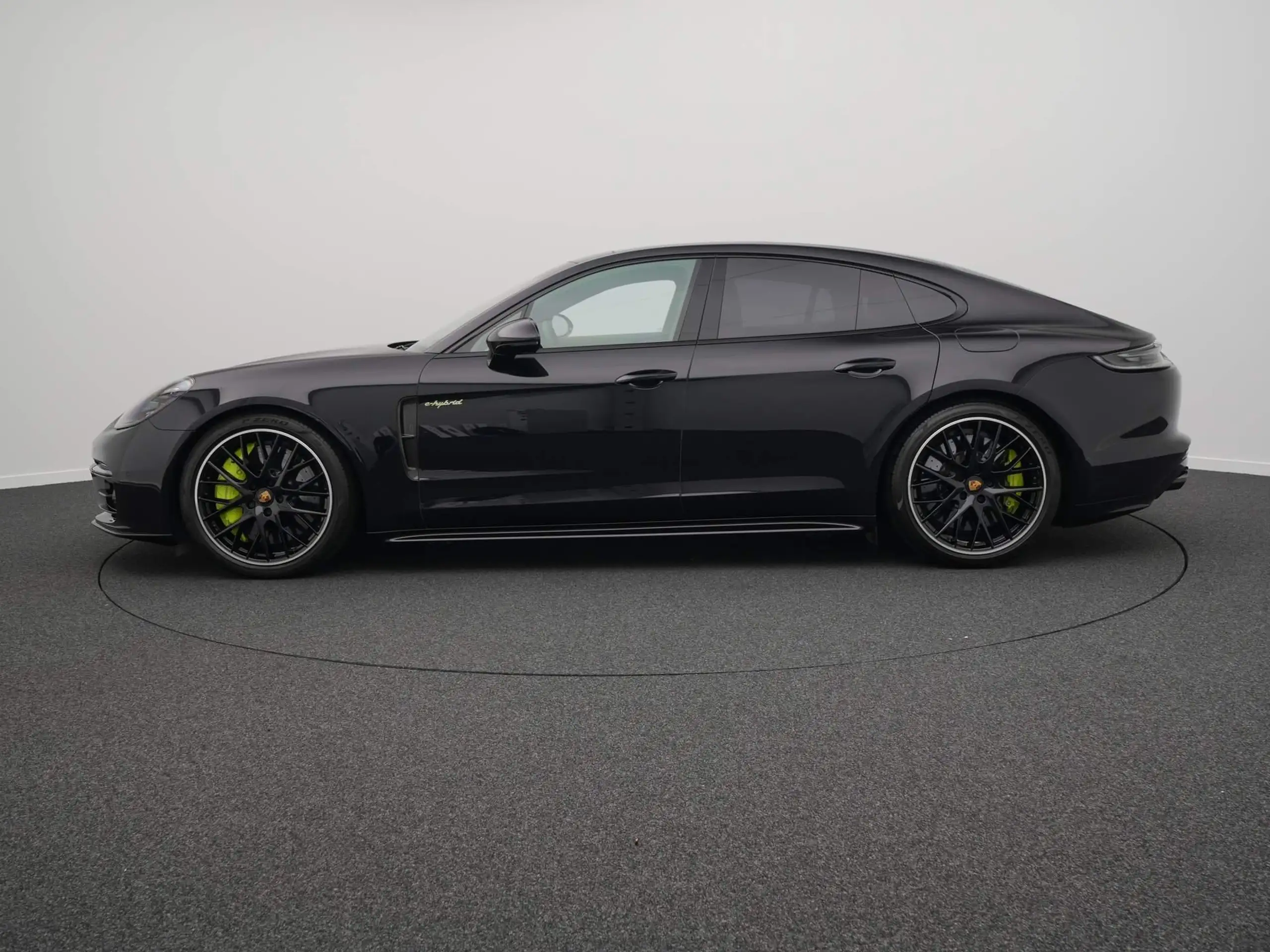 Porsche - Panamera