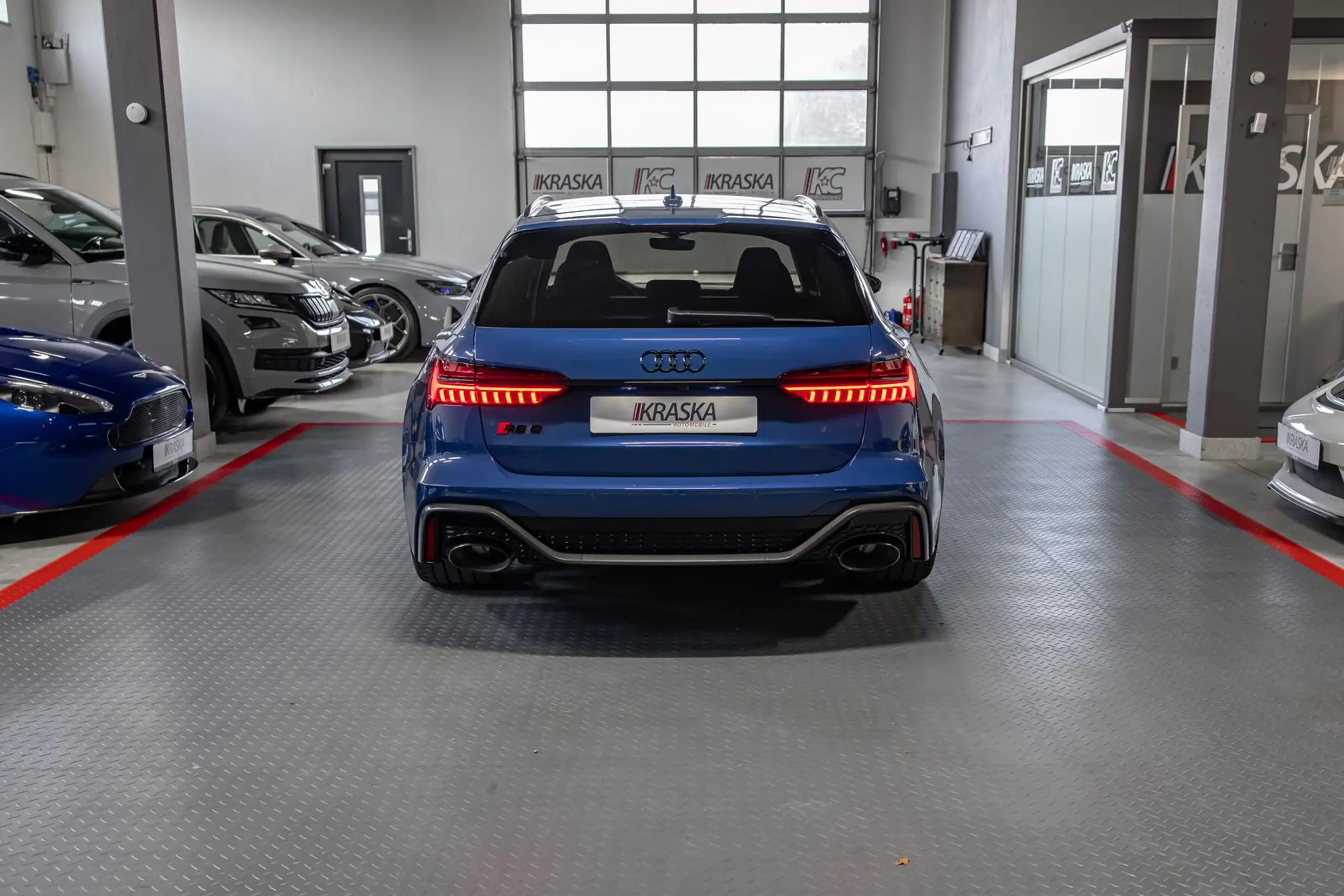 Audi - RS6