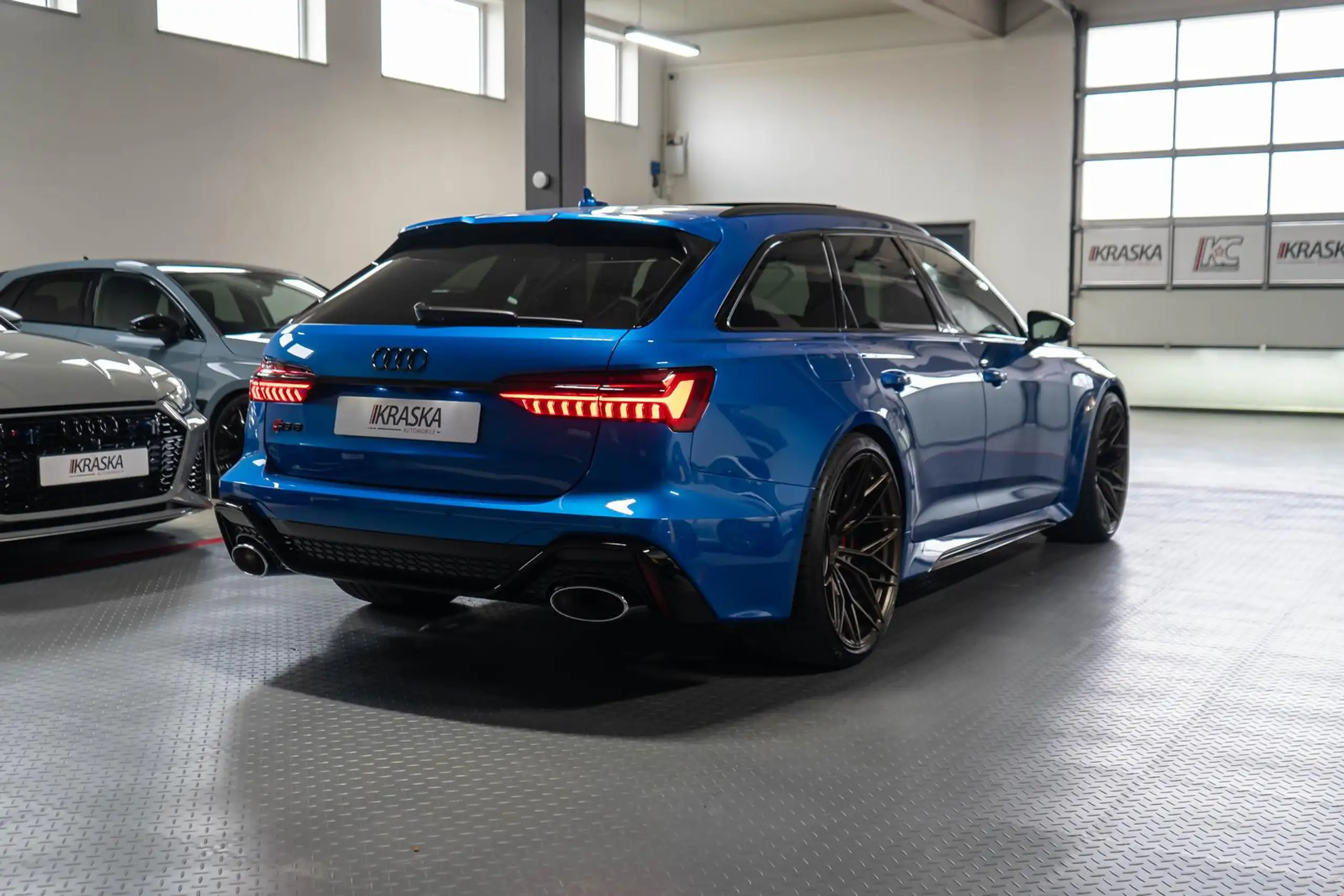 Audi - RS6