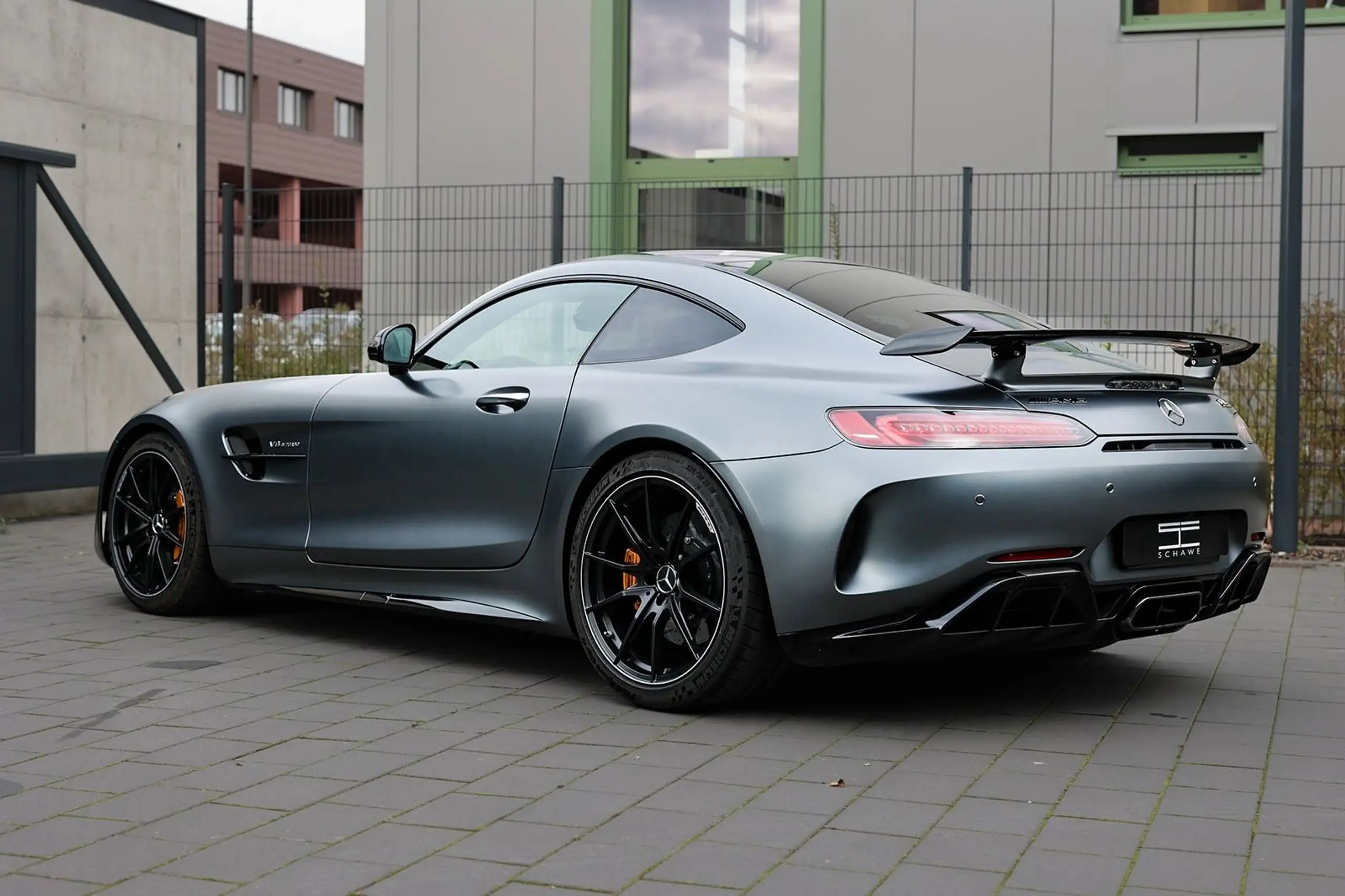 Mercedes-Benz - AMG GT