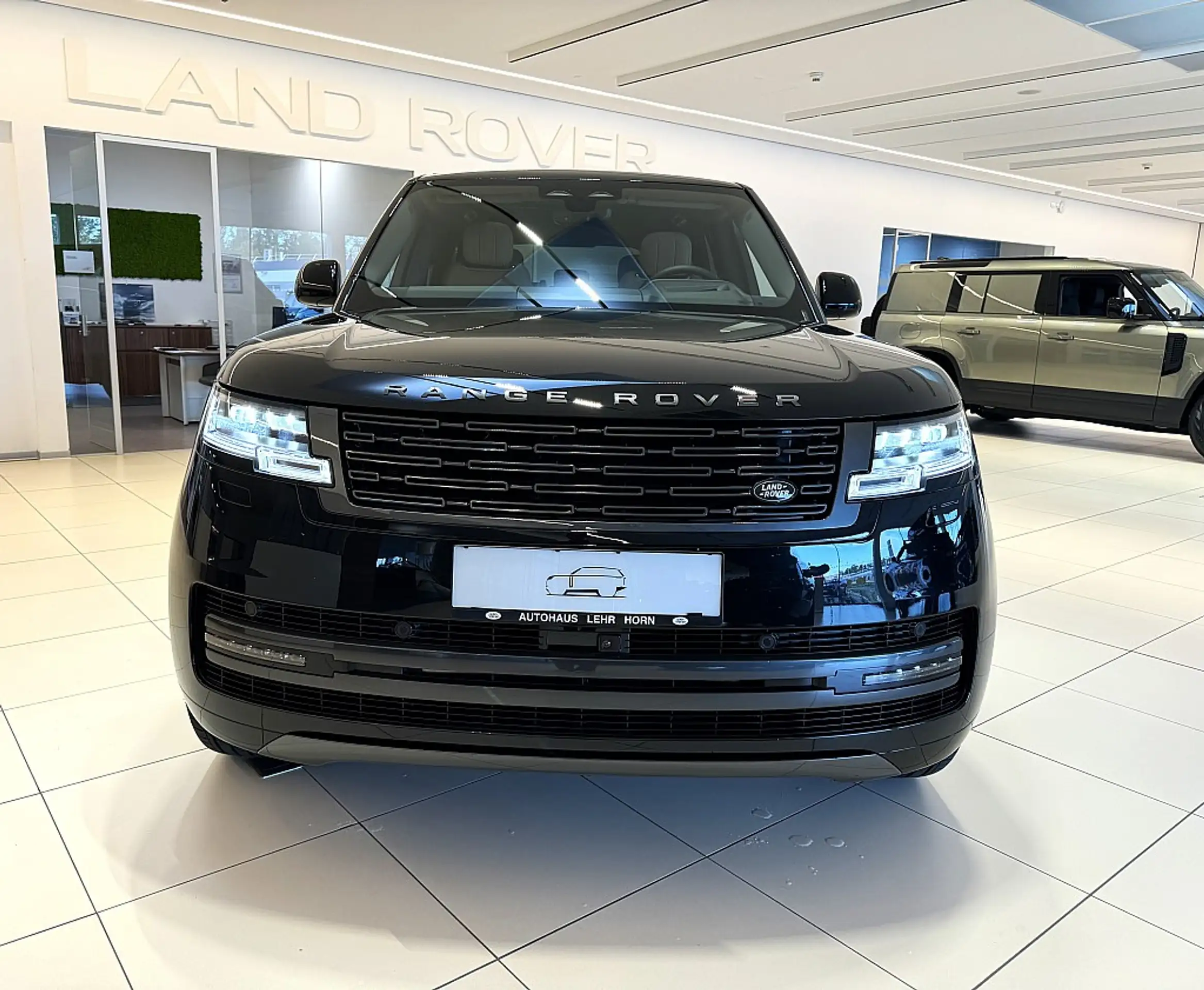 Land Rover - Range Rover