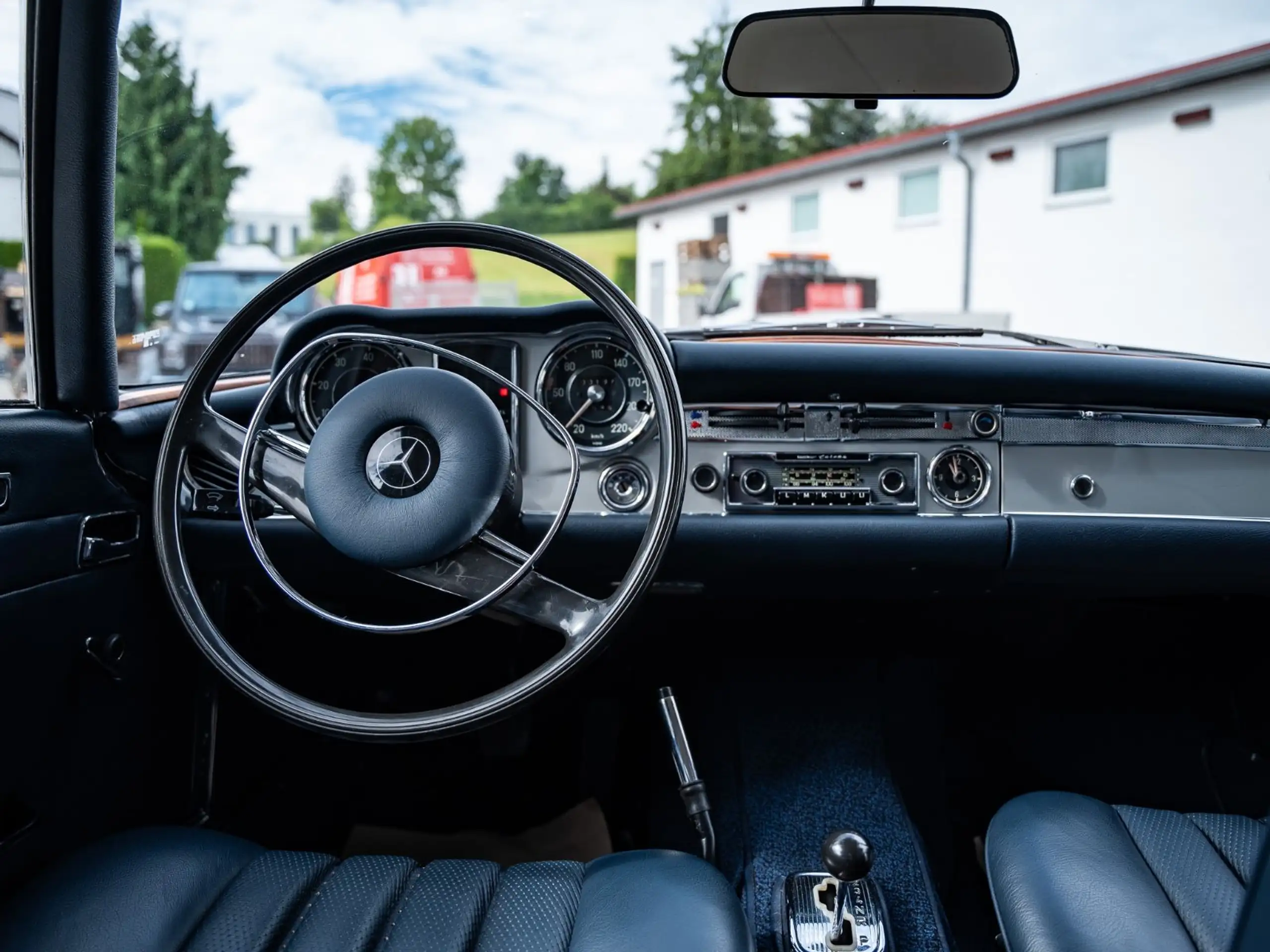 Mercedes-Benz - SL 280