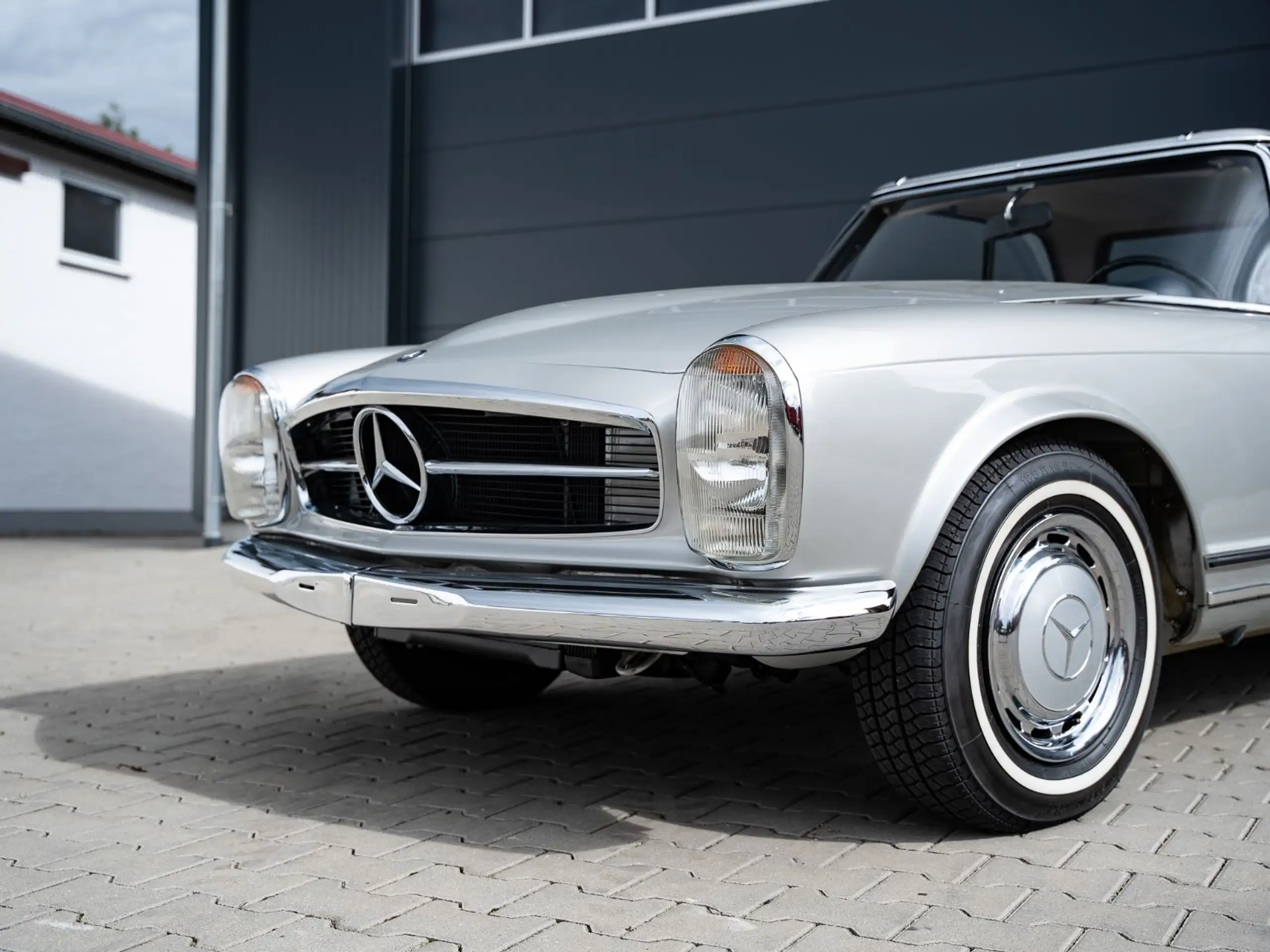 Mercedes-Benz - SL 280