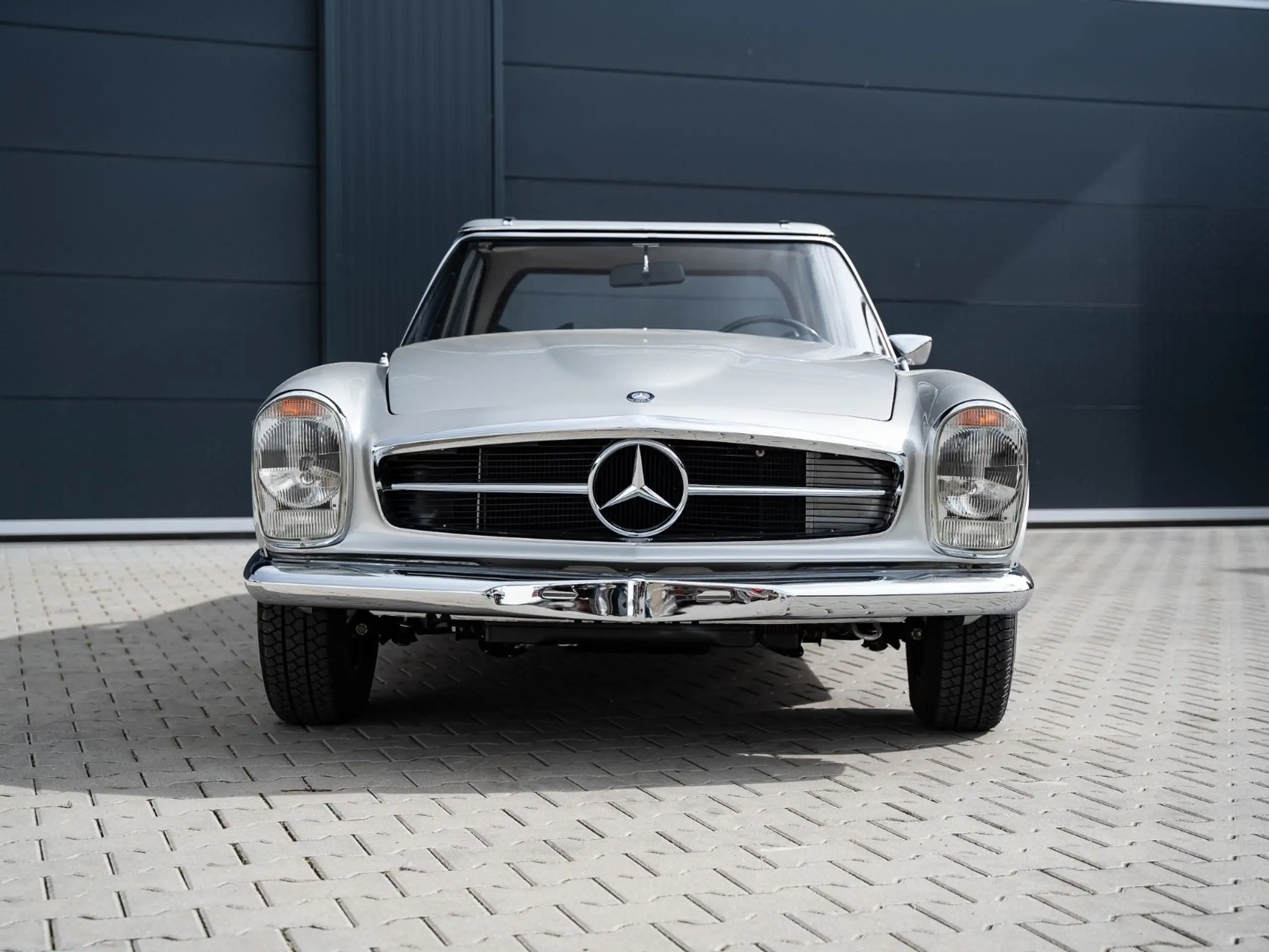 Mercedes-Benz - SL 280