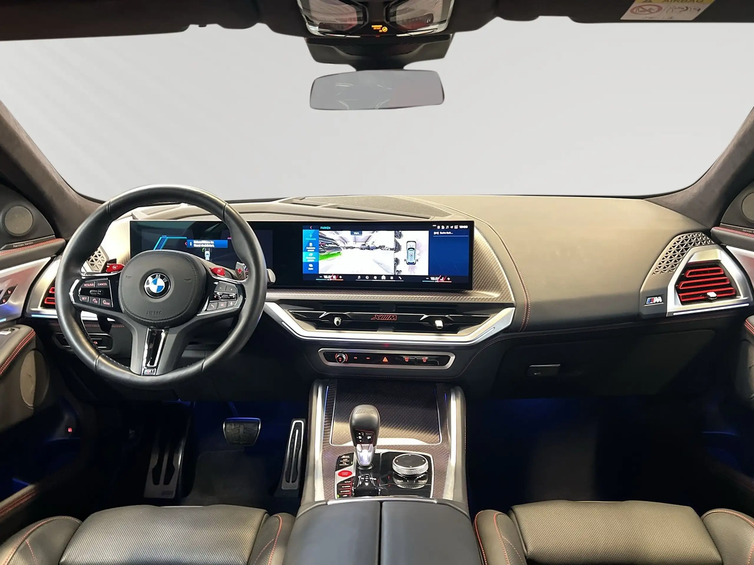 BMW - XM