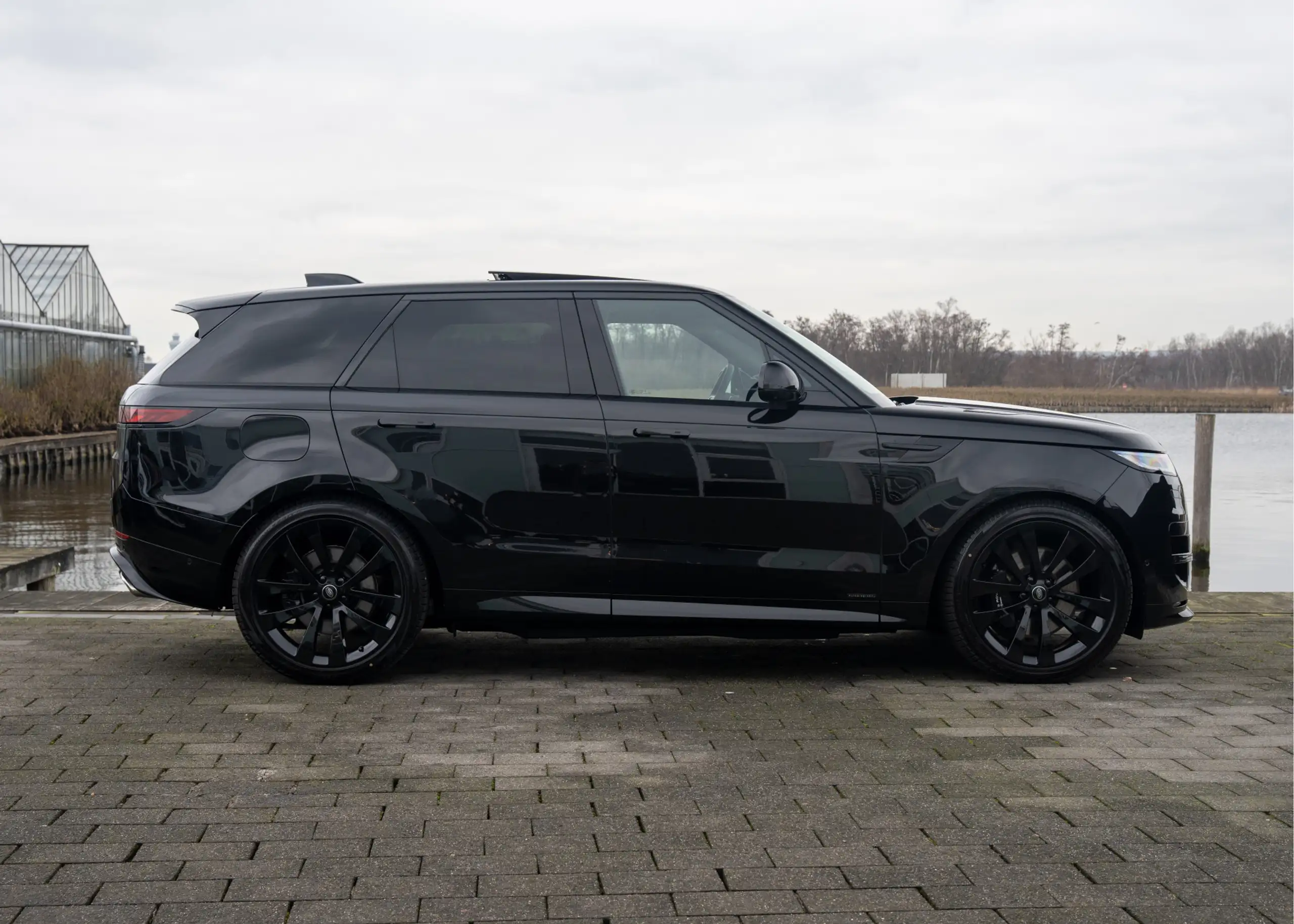 Land Rover - Range Rover Sport