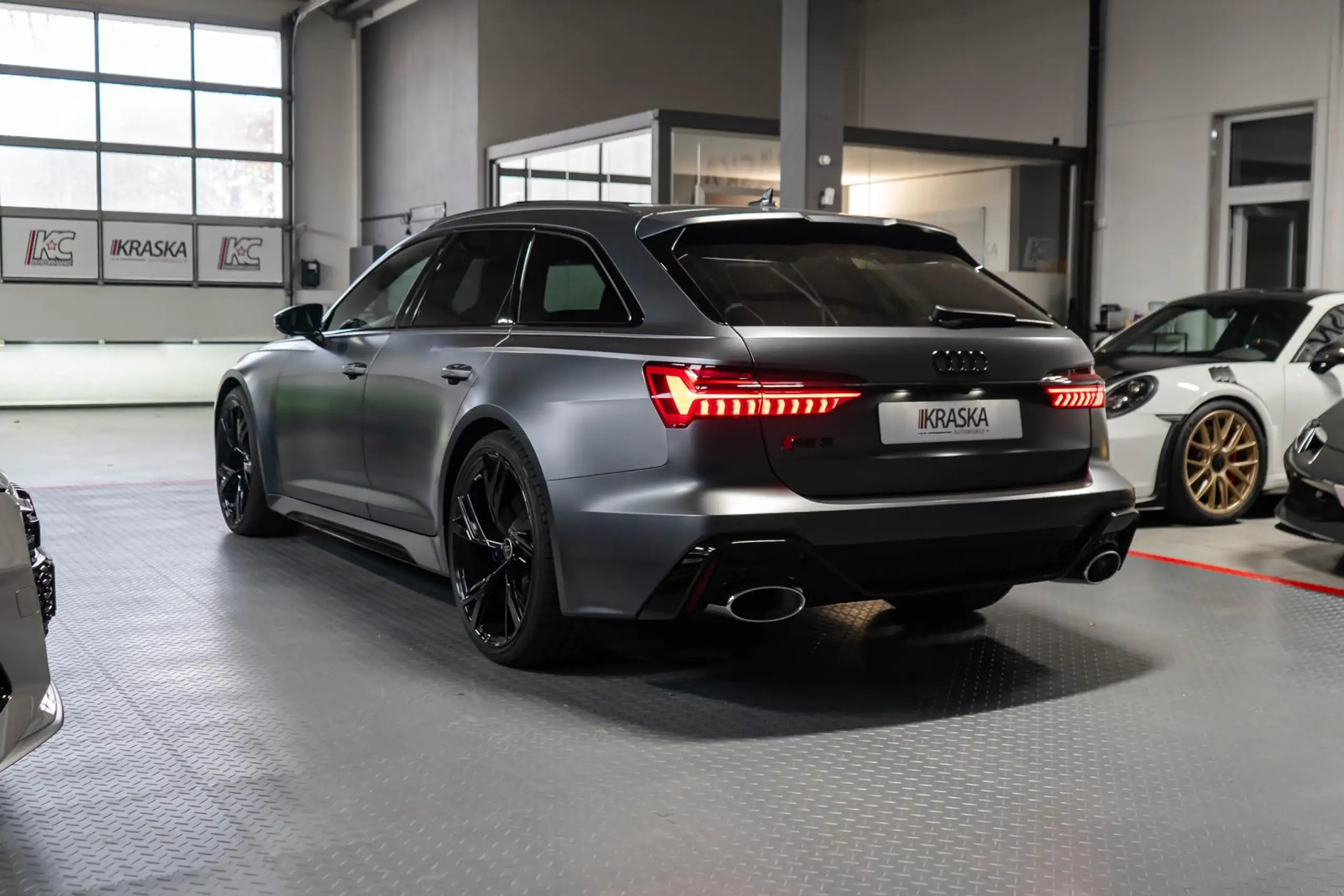 Audi - RS6