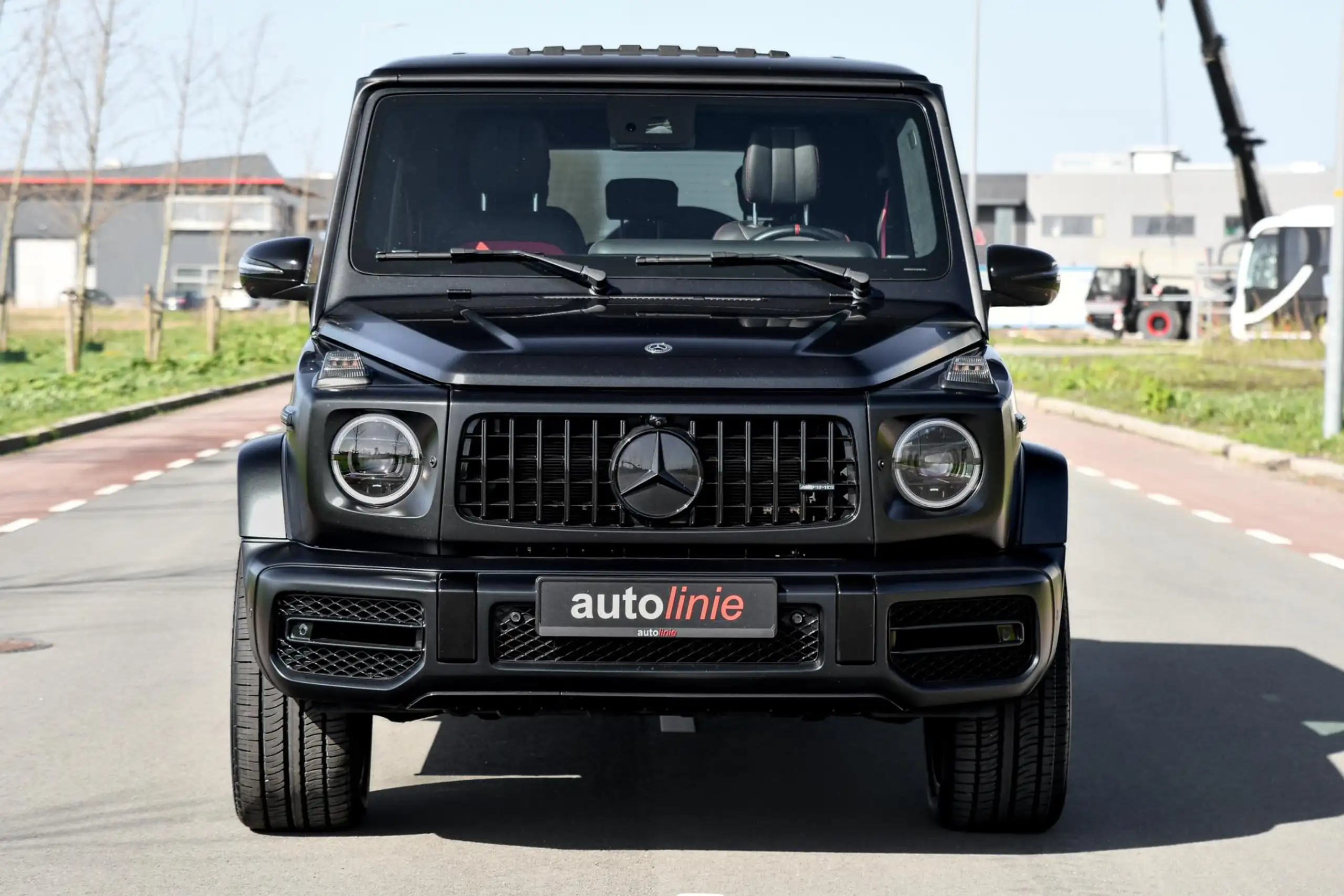 Mercedes-Benz - G