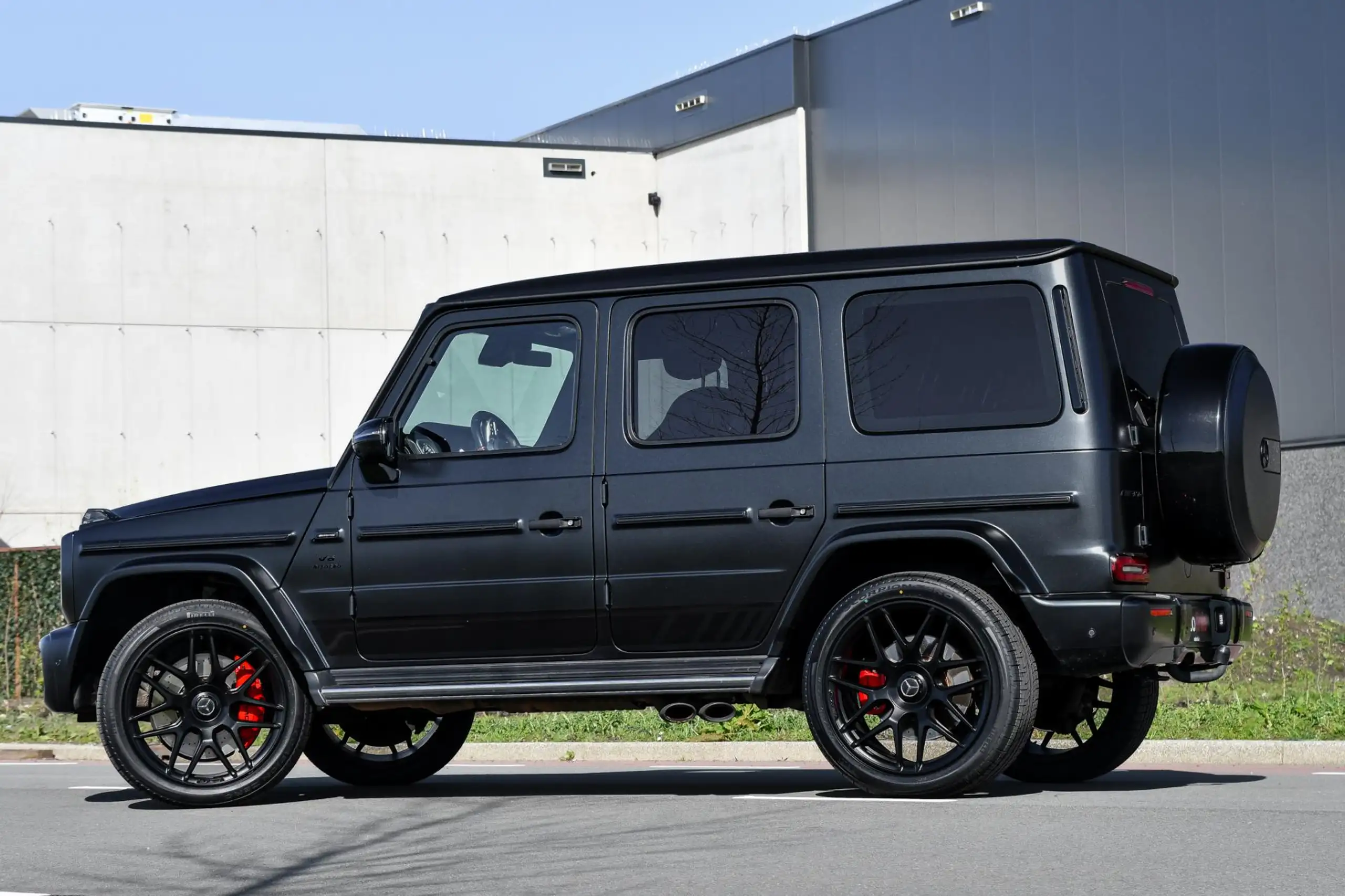 Mercedes-Benz - G