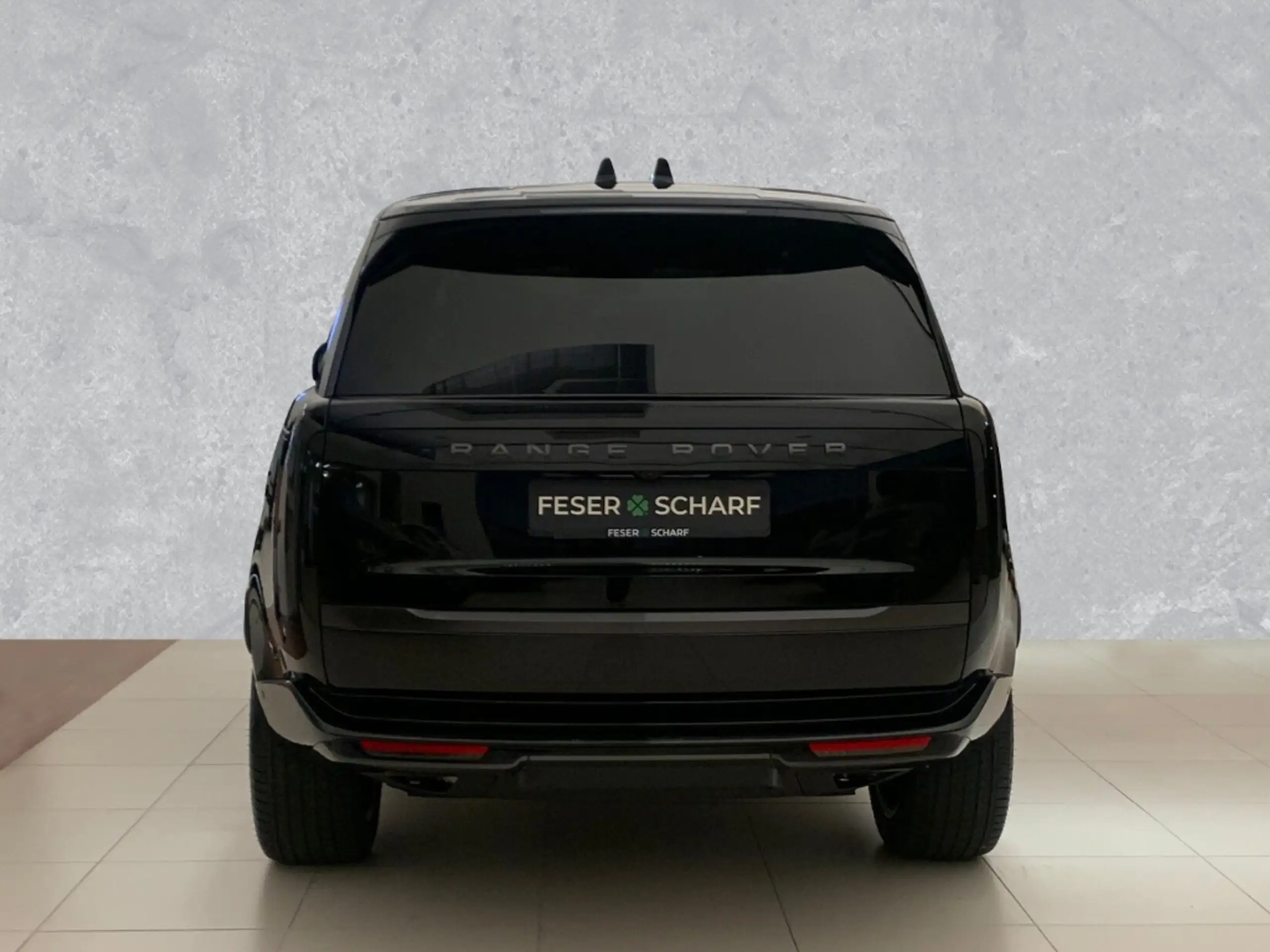 Land Rover - Range Rover