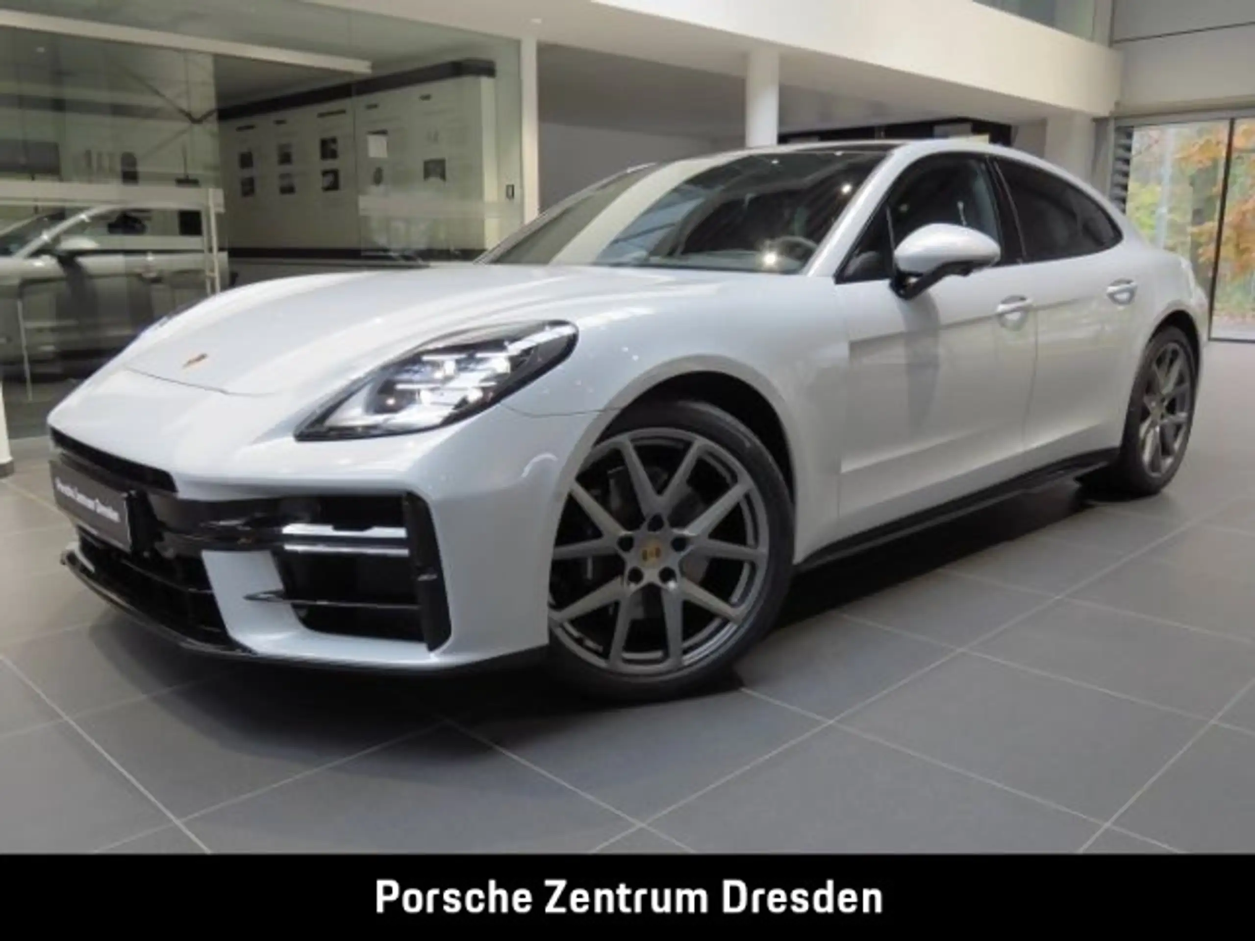 Porsche - Panamera