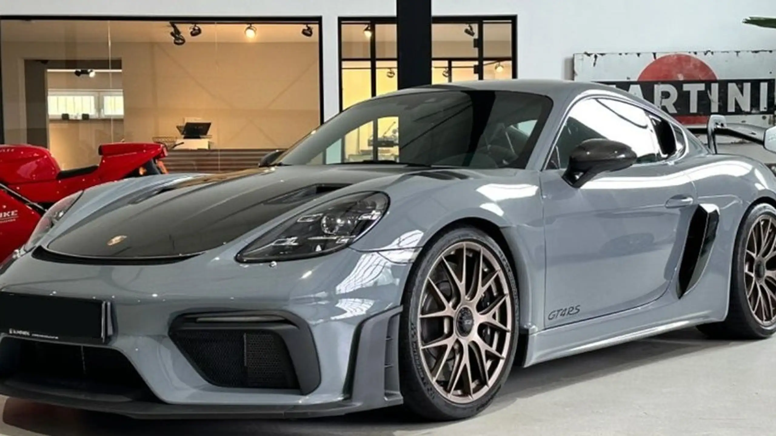 Porsche - Cayman