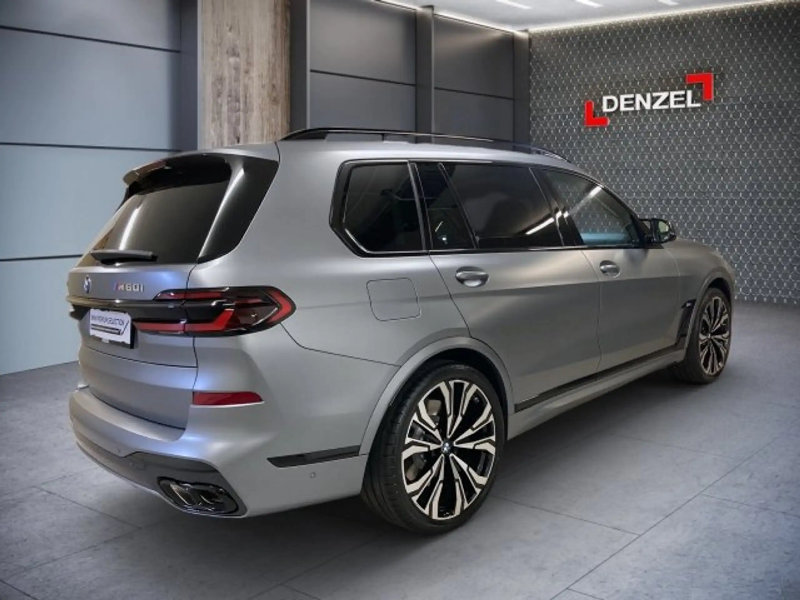 BMW - X7