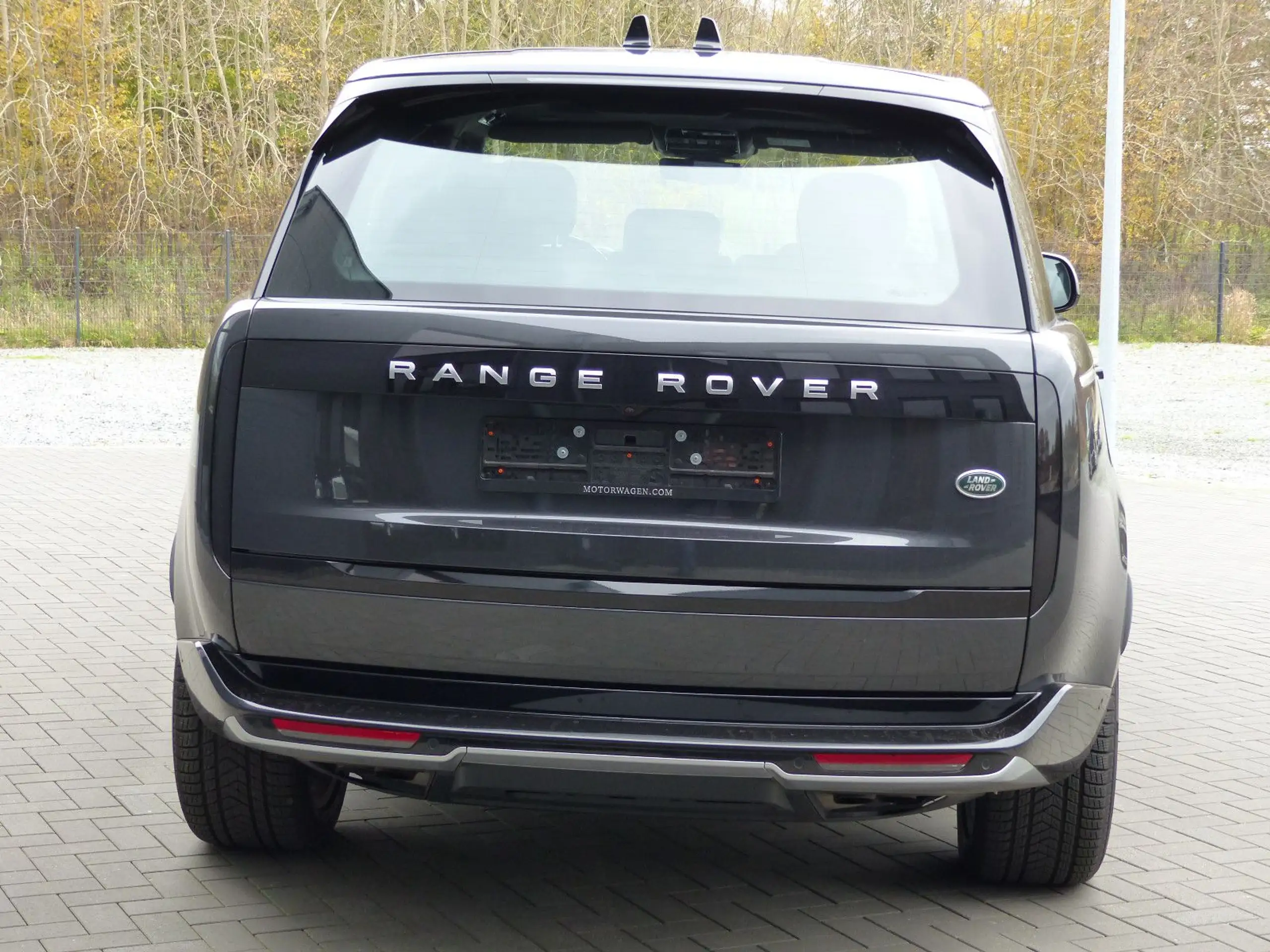 Land Rover - Range Rover