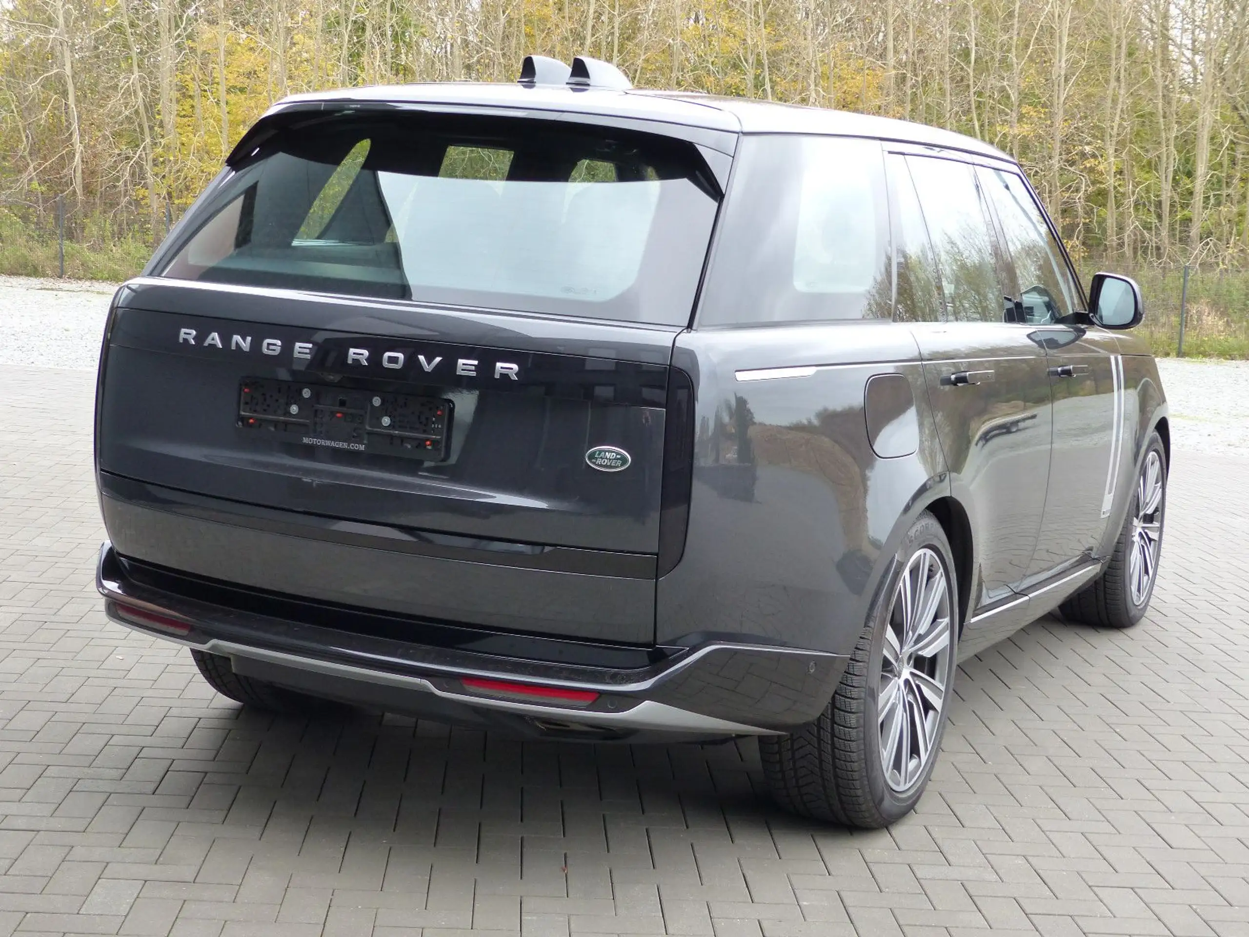 Land Rover - Range Rover