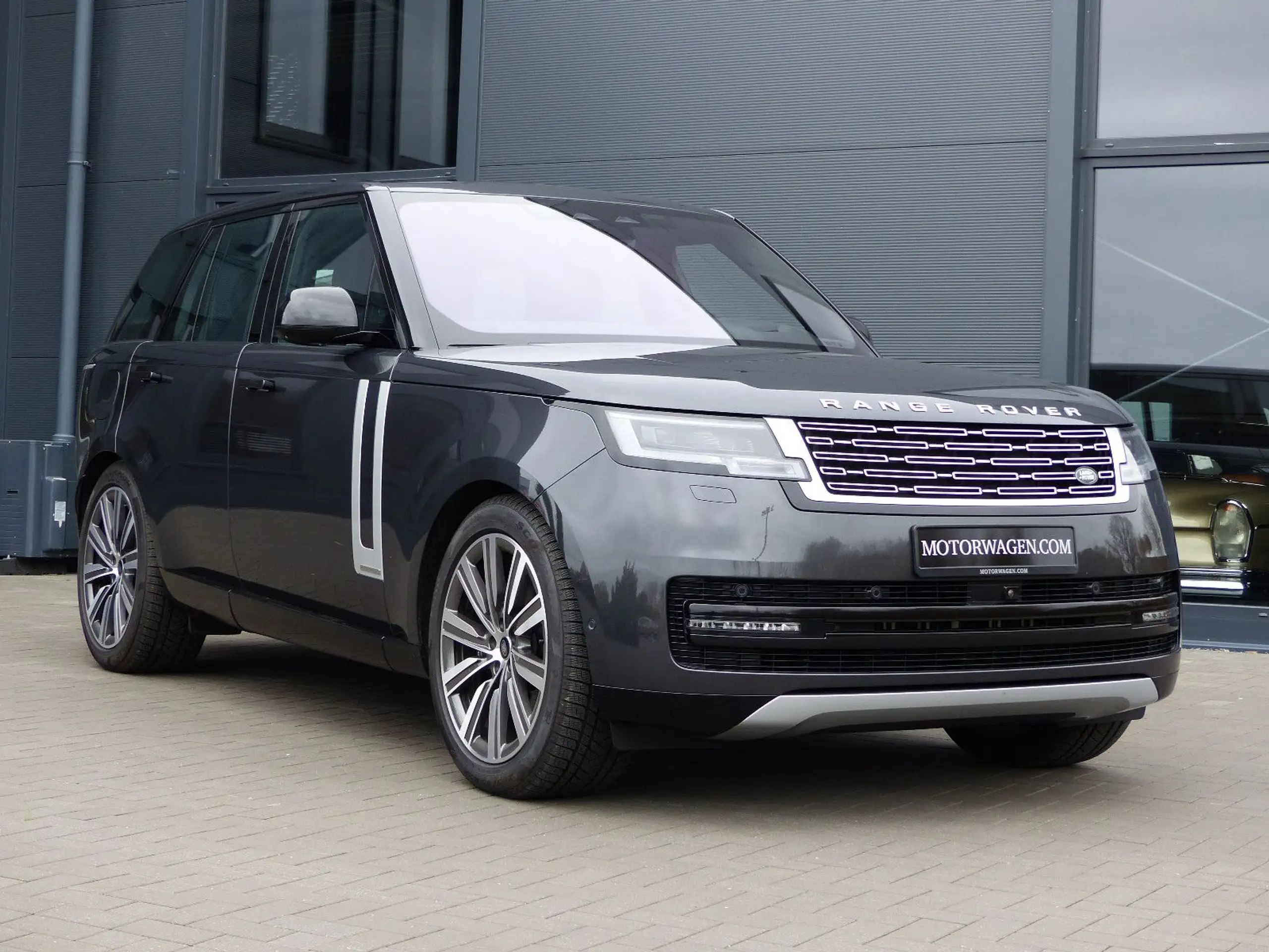 Land Rover - Range Rover