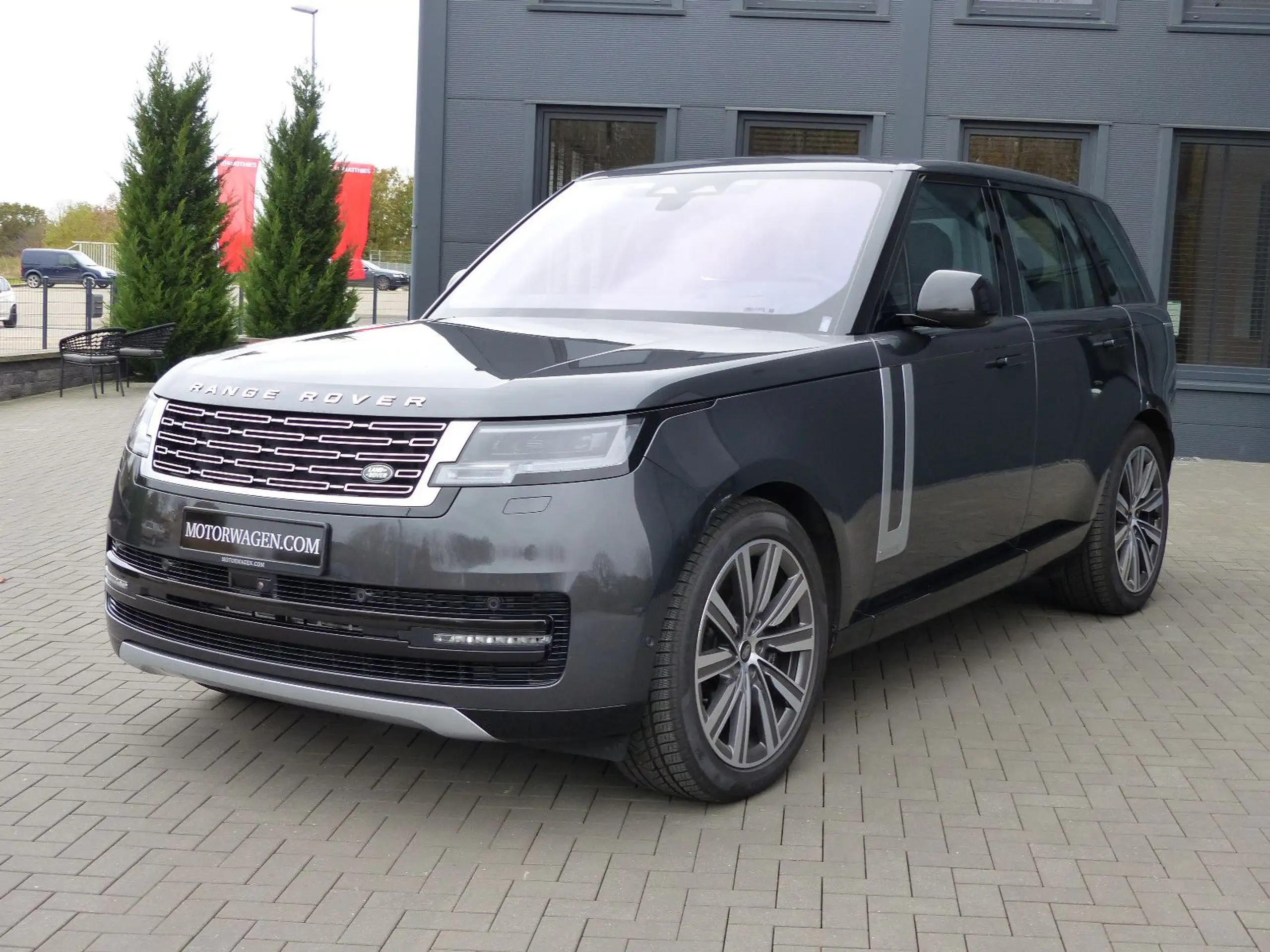 Land Rover - Range Rover