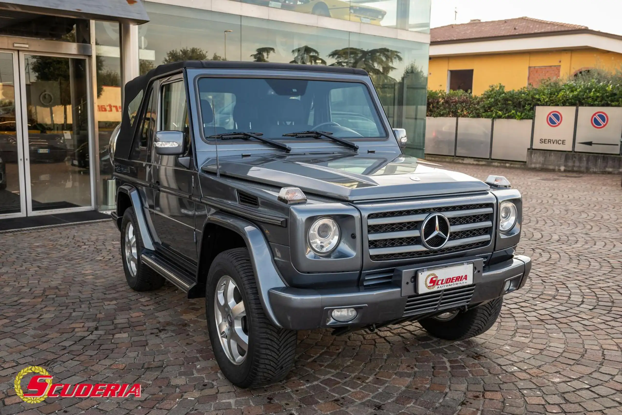 Mercedes-Benz - G 350