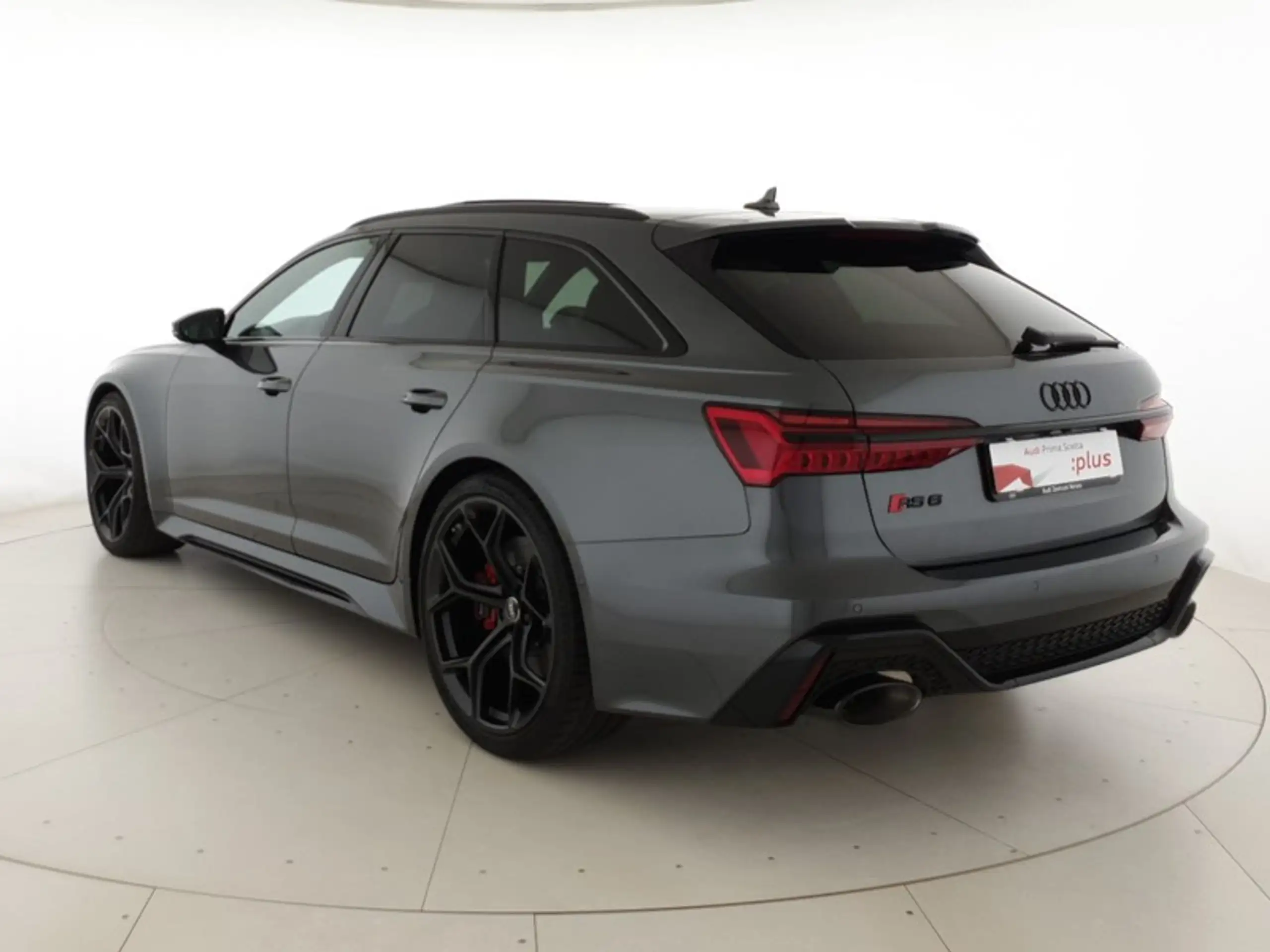 Audi - RS6