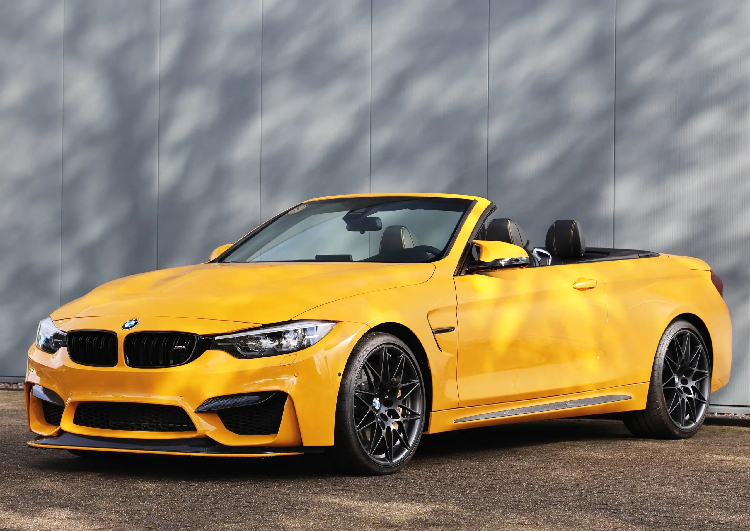 BMW - M4