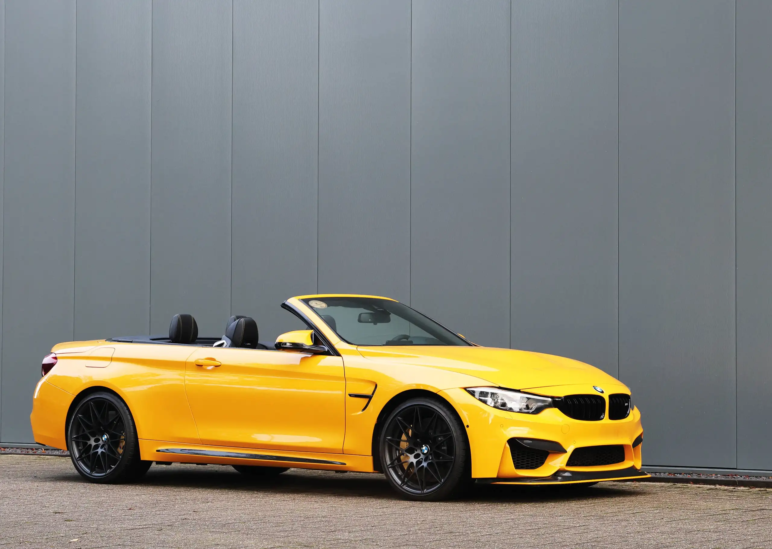 BMW - M4