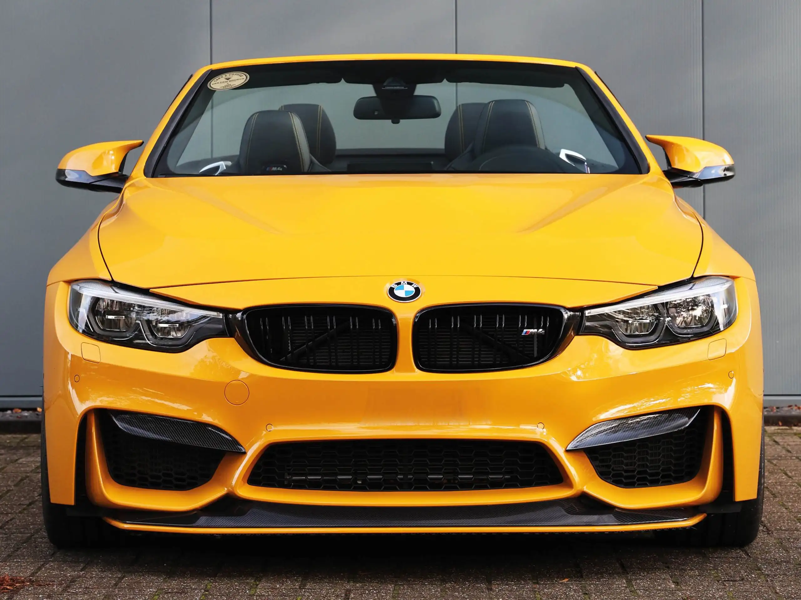 BMW - M4