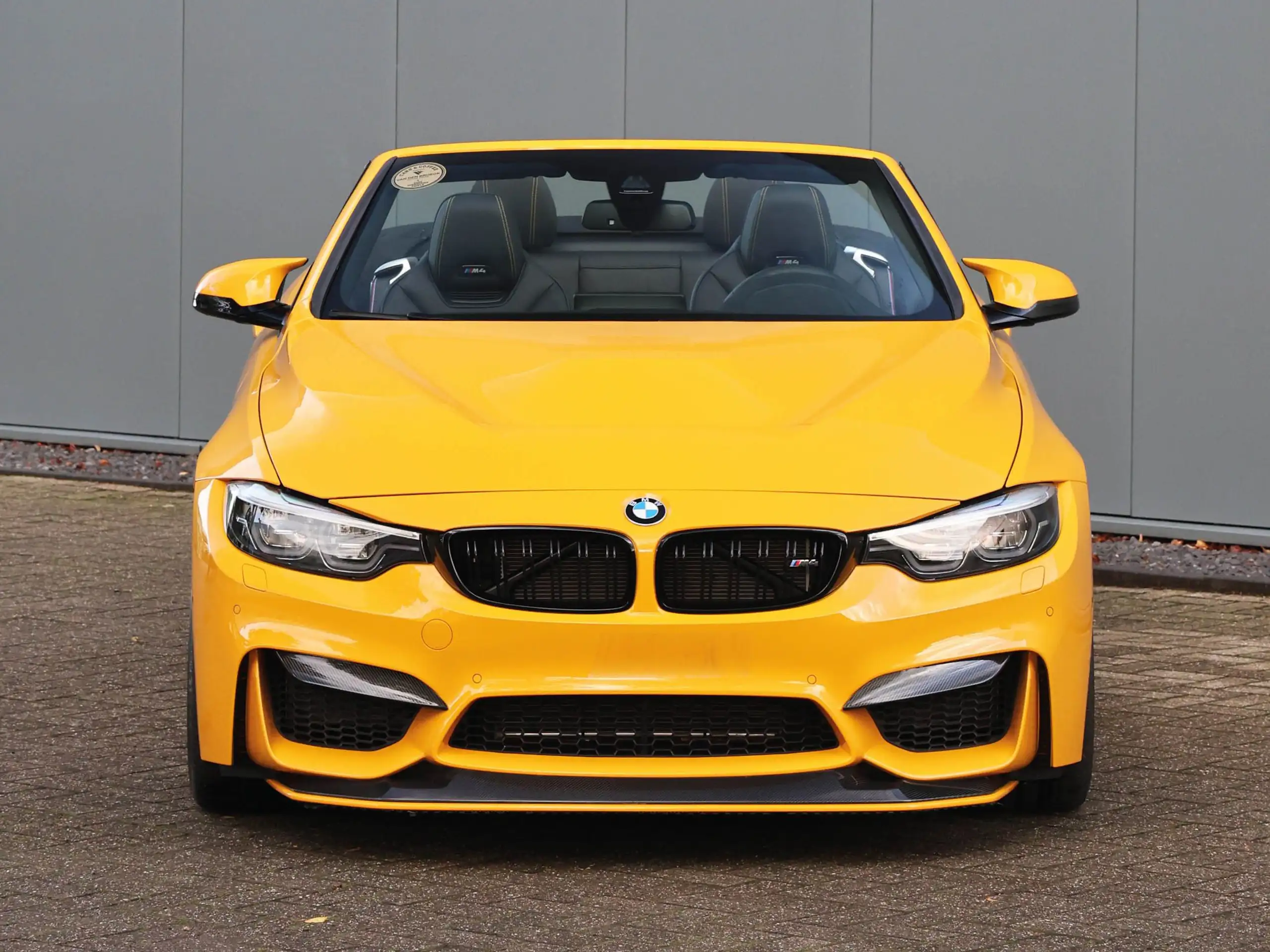 BMW - M4