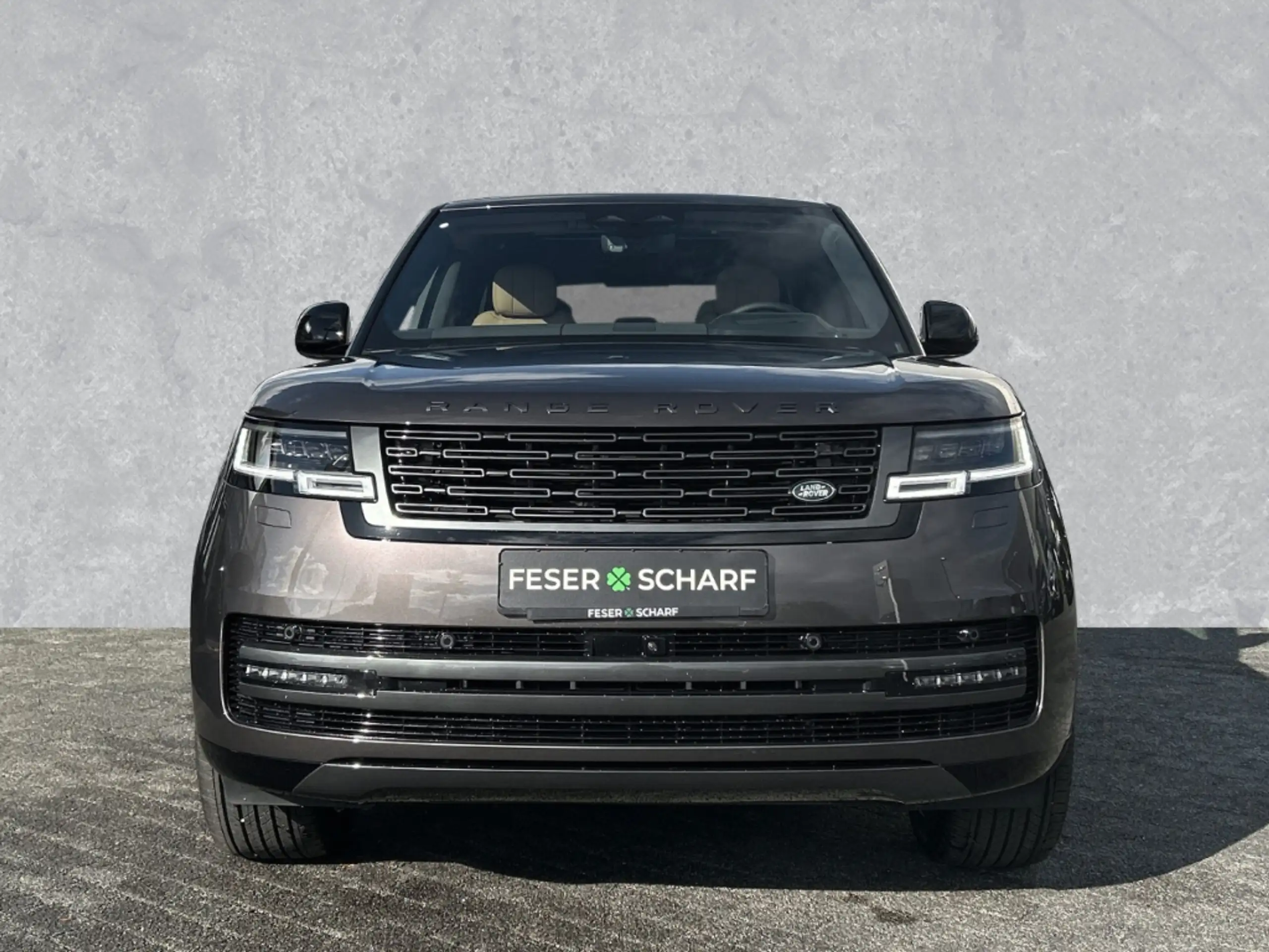 Land Rover - Range Rover