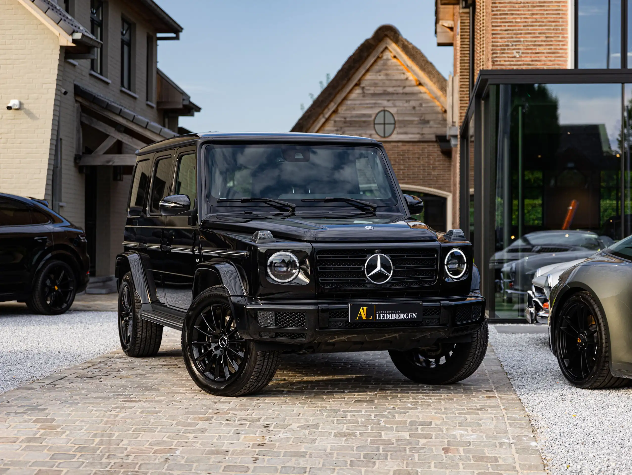 Mercedes-Benz - G 500