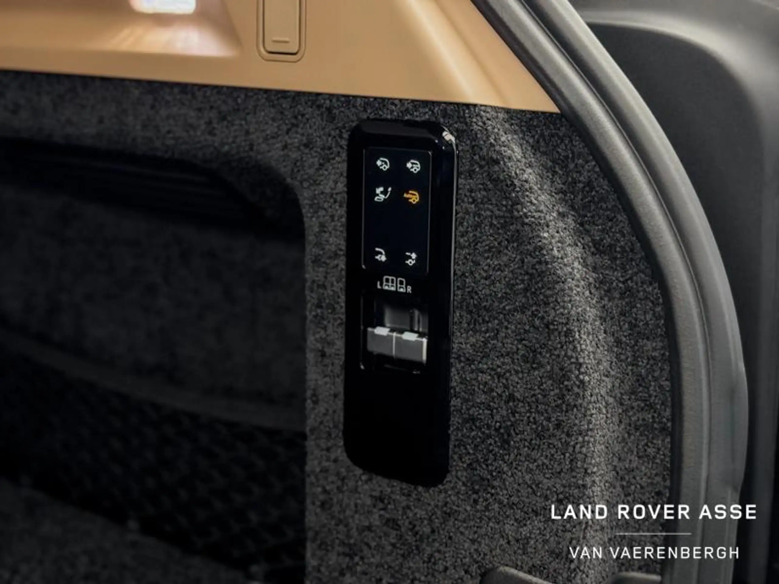 Land Rover - Range Rover